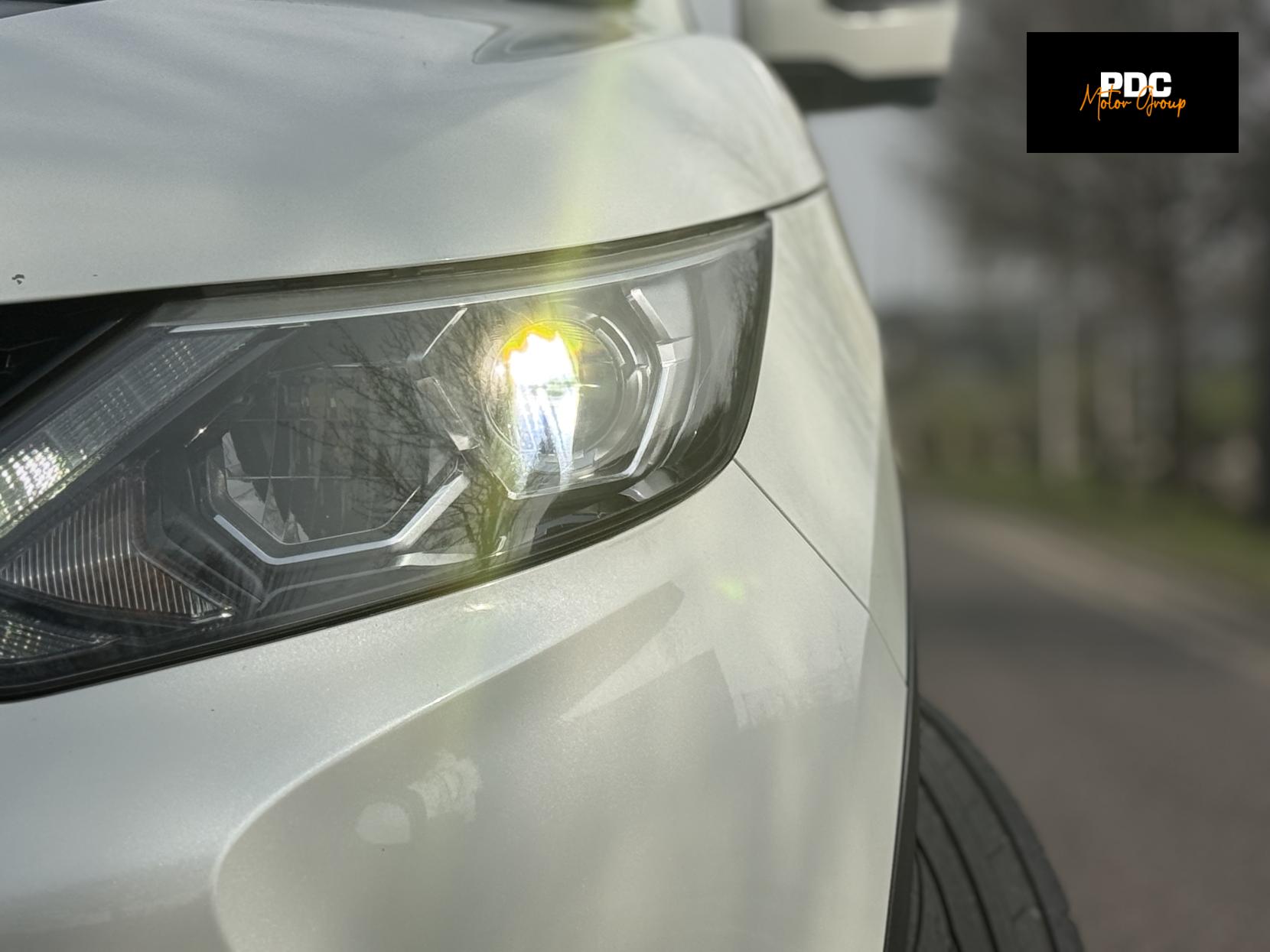 Nissan Qashqai 1.6 dCi Tekna SUV 5dr Diesel XTRON 2WD Euro 6 (s/s) (130 ps)