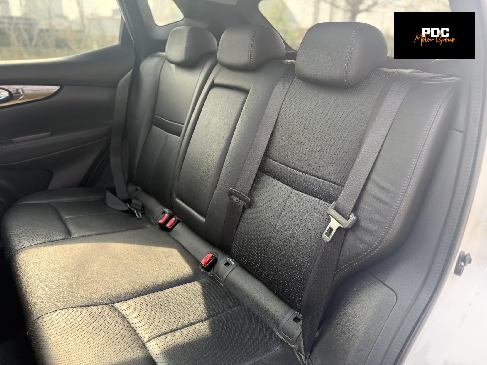 Nissan Qashqai 1.6 dCi Tekna SUV 5dr Diesel XTRON 2WD Euro 6 (s/s) (130 ps)