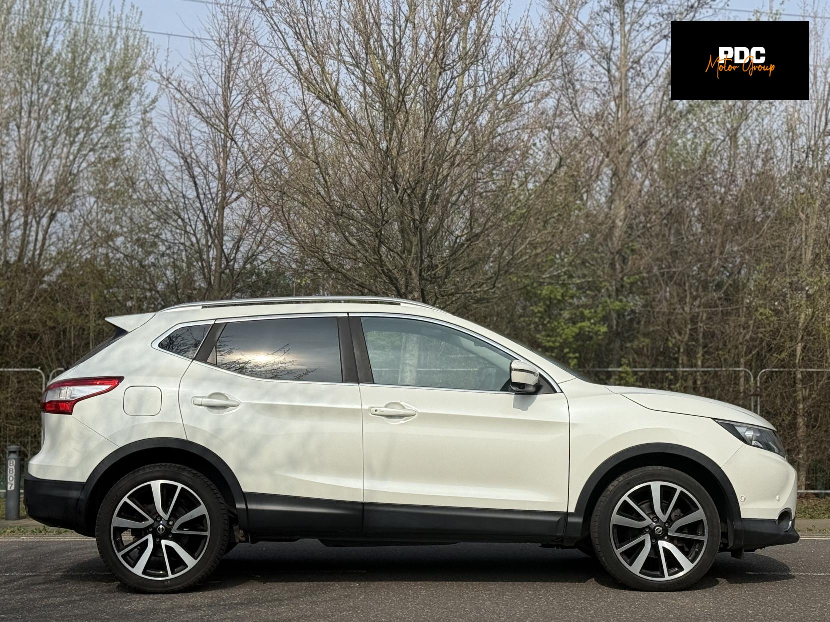 Nissan Qashqai 1.6 dCi Tekna SUV 5dr Diesel XTRON 2WD Euro 6 (s/s) (130 ps)