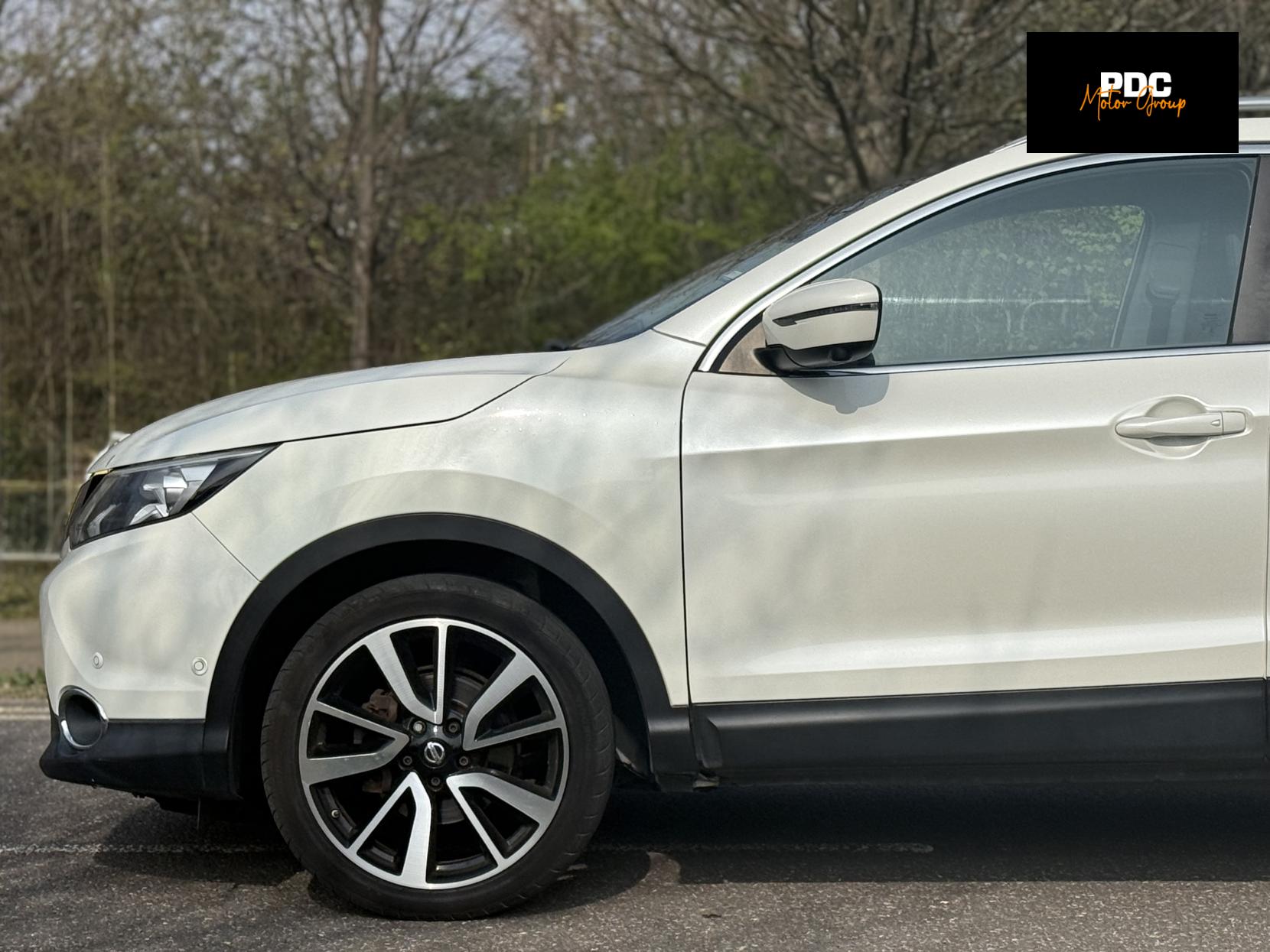 Nissan Qashqai 1.6 dCi Tekna SUV 5dr Diesel XTRON 2WD Euro 6 (s/s) (130 ps)