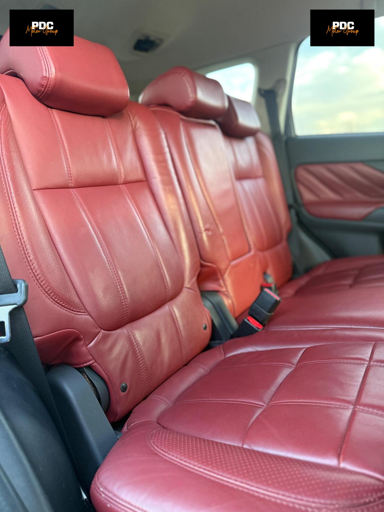 Mitsubishi Outlander 2.0h 12kWh 5hs CVT 4WD Euro 6 (s/s) 5dr