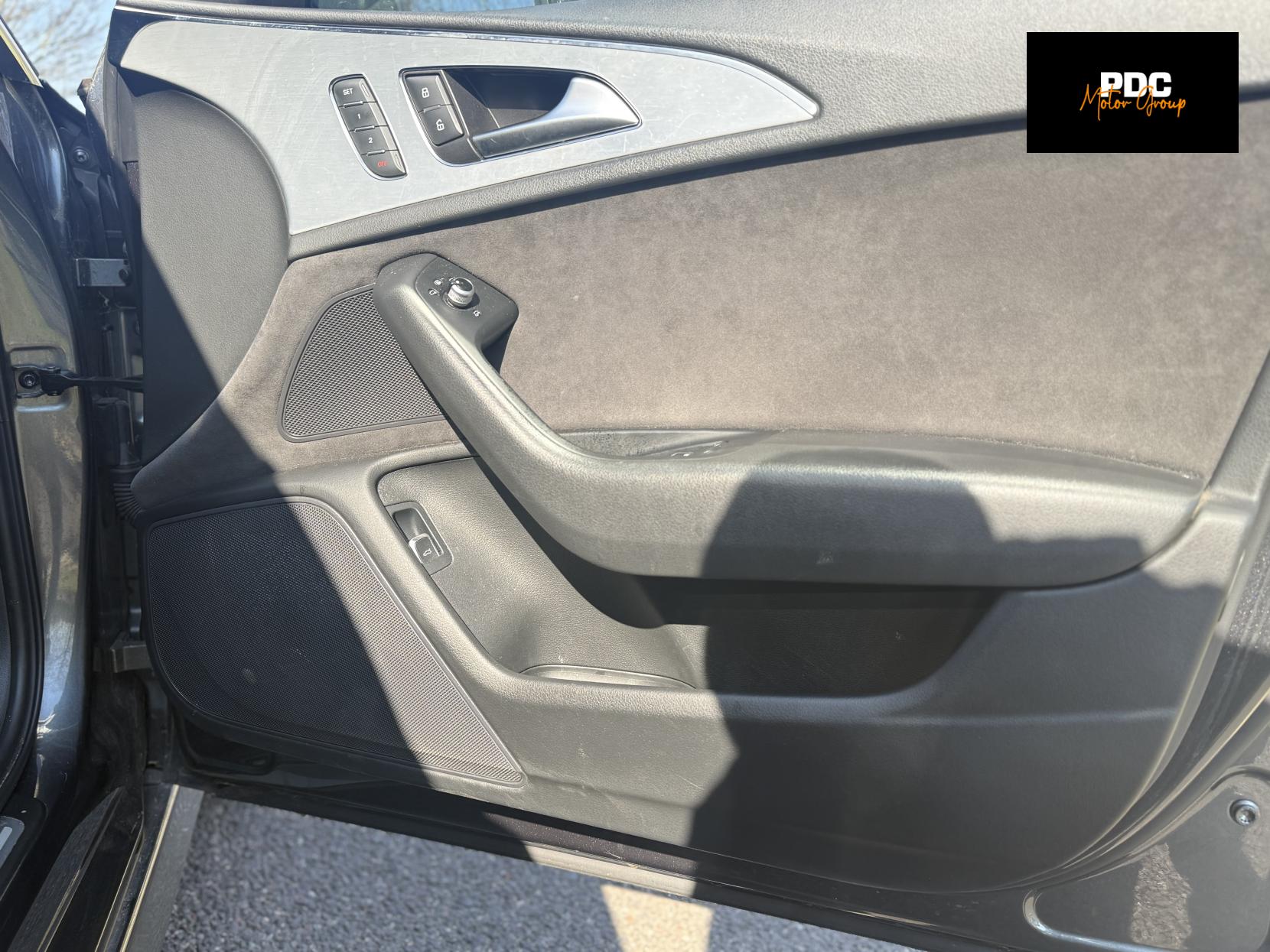 Audi A6 Avant 2.0 TFSI Black Edition Estate 5dr Petrol S Tronic quattro Euro 6 (s/s) (252 ps)