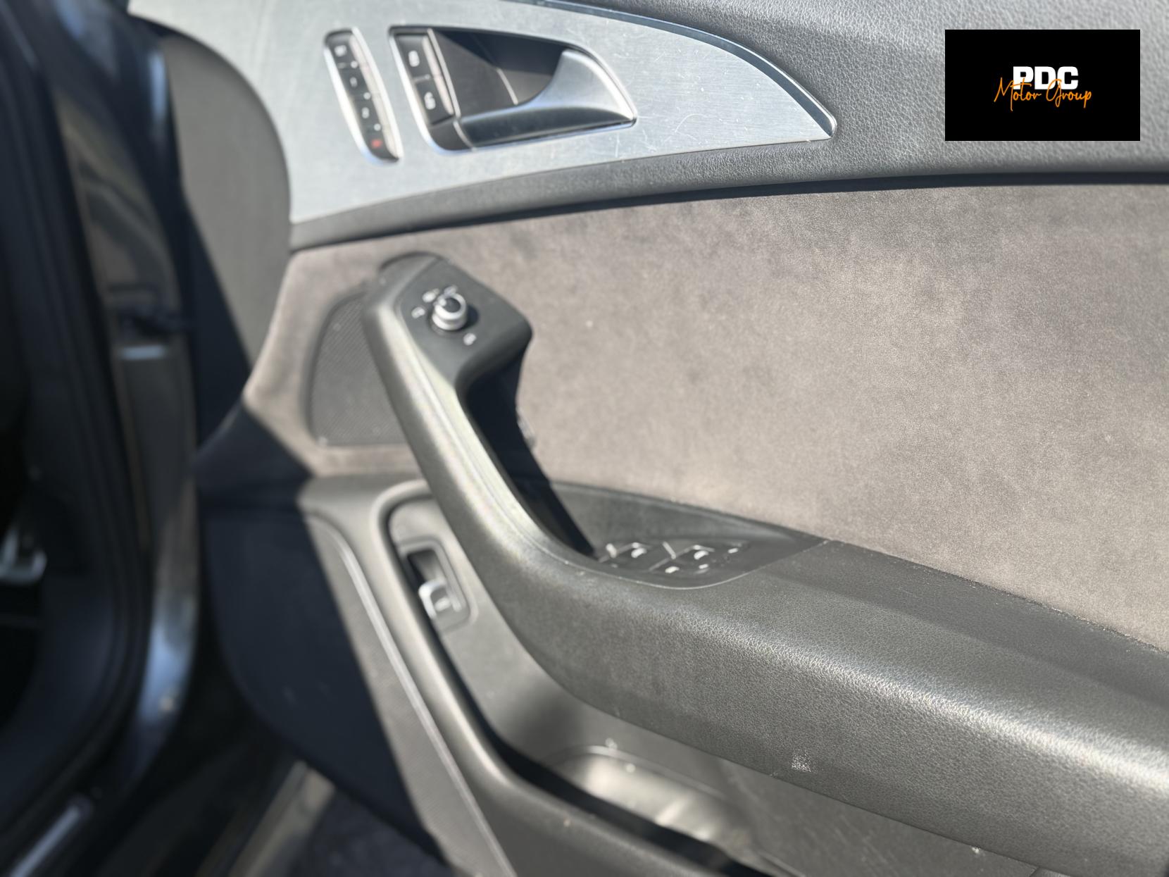 Audi A6 Avant 2.0 TFSI Black Edition Estate 5dr Petrol S Tronic quattro Euro 6 (s/s) (252 ps)