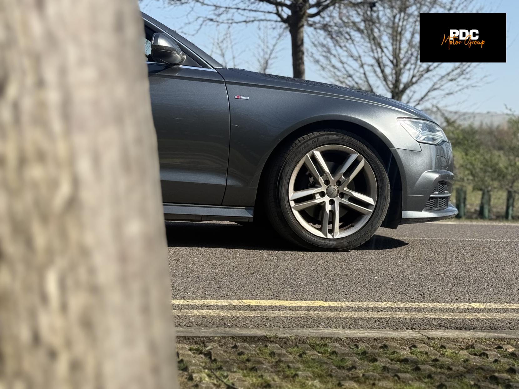 Audi A6 Avant 2.0 TFSI Black Edition Estate 5dr Petrol S Tronic quattro Euro 6 (s/s) (252 ps)