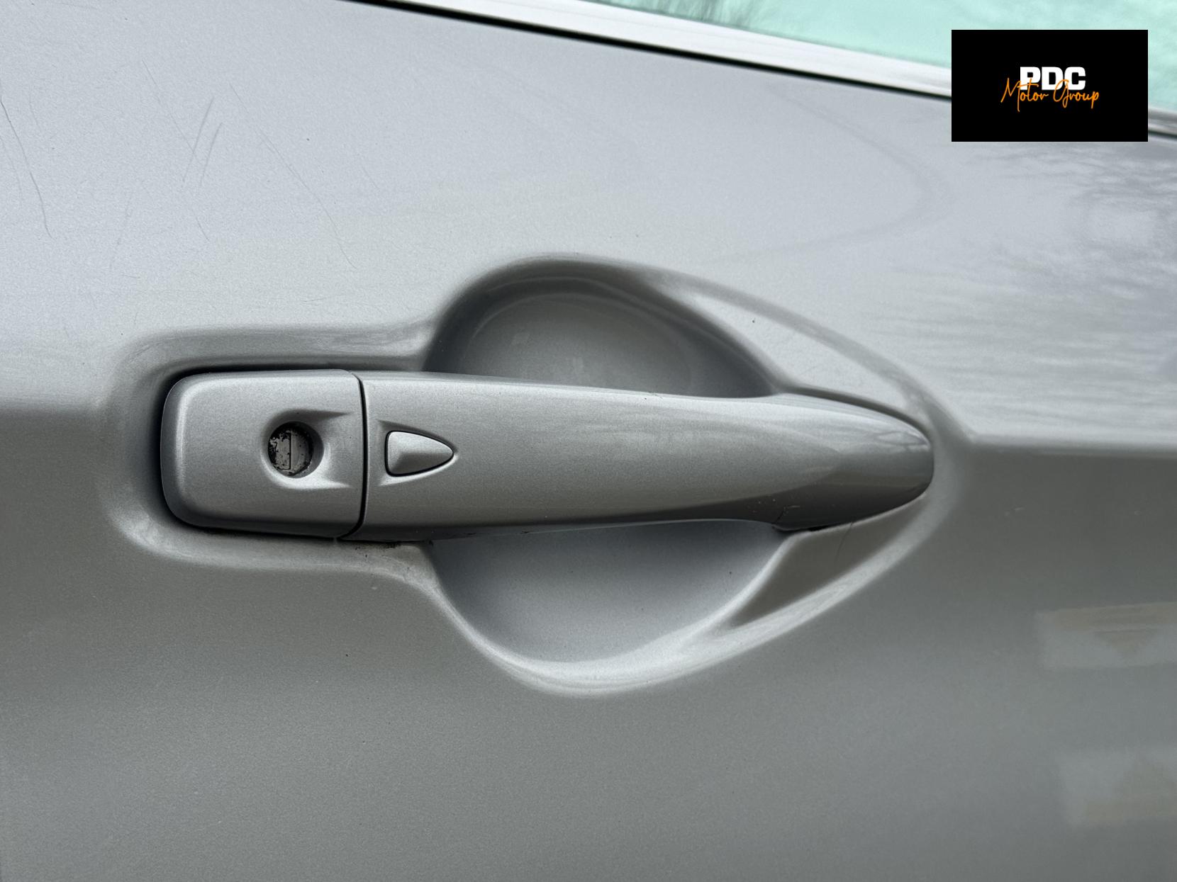 Nissan Qashqai 1.2 DIG-T N-Connecta SUV 5dr Petrol XTRON 2WD Euro 6 (s/s) (115 ps)