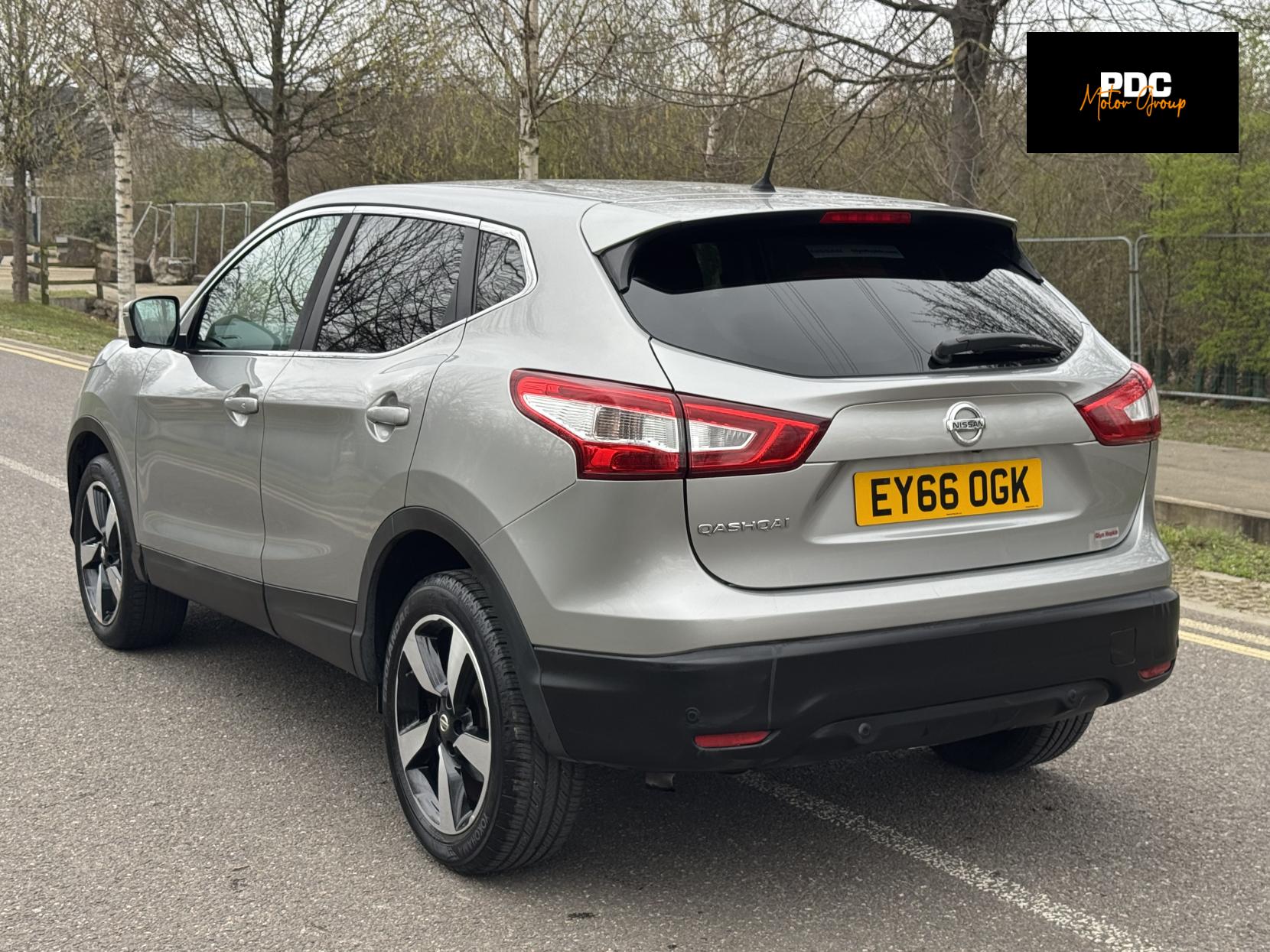 Nissan Qashqai 1.2 DIG-T N-Connecta SUV 5dr Petrol XTRON 2WD Euro 6 (s/s) (115 ps)