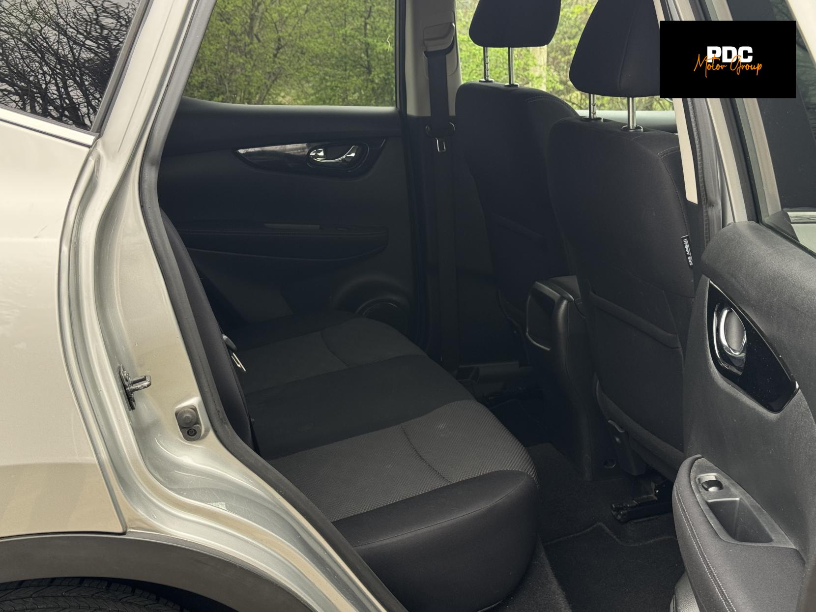 Nissan Qashqai 1.2 DIG-T N-Connecta SUV 5dr Petrol XTRON 2WD Euro 6 (s/s) (115 ps)