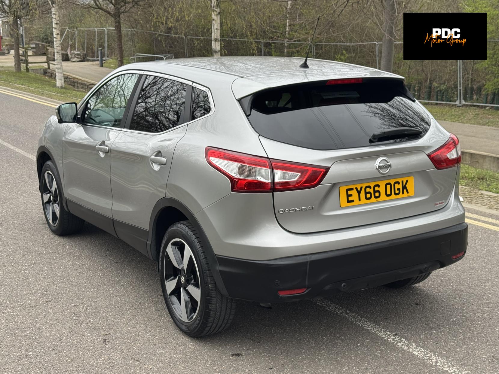 Nissan Qashqai 1.2 DIG-T N-Connecta SUV 5dr Petrol XTRON 2WD Euro 6 (s/s) (115 ps)