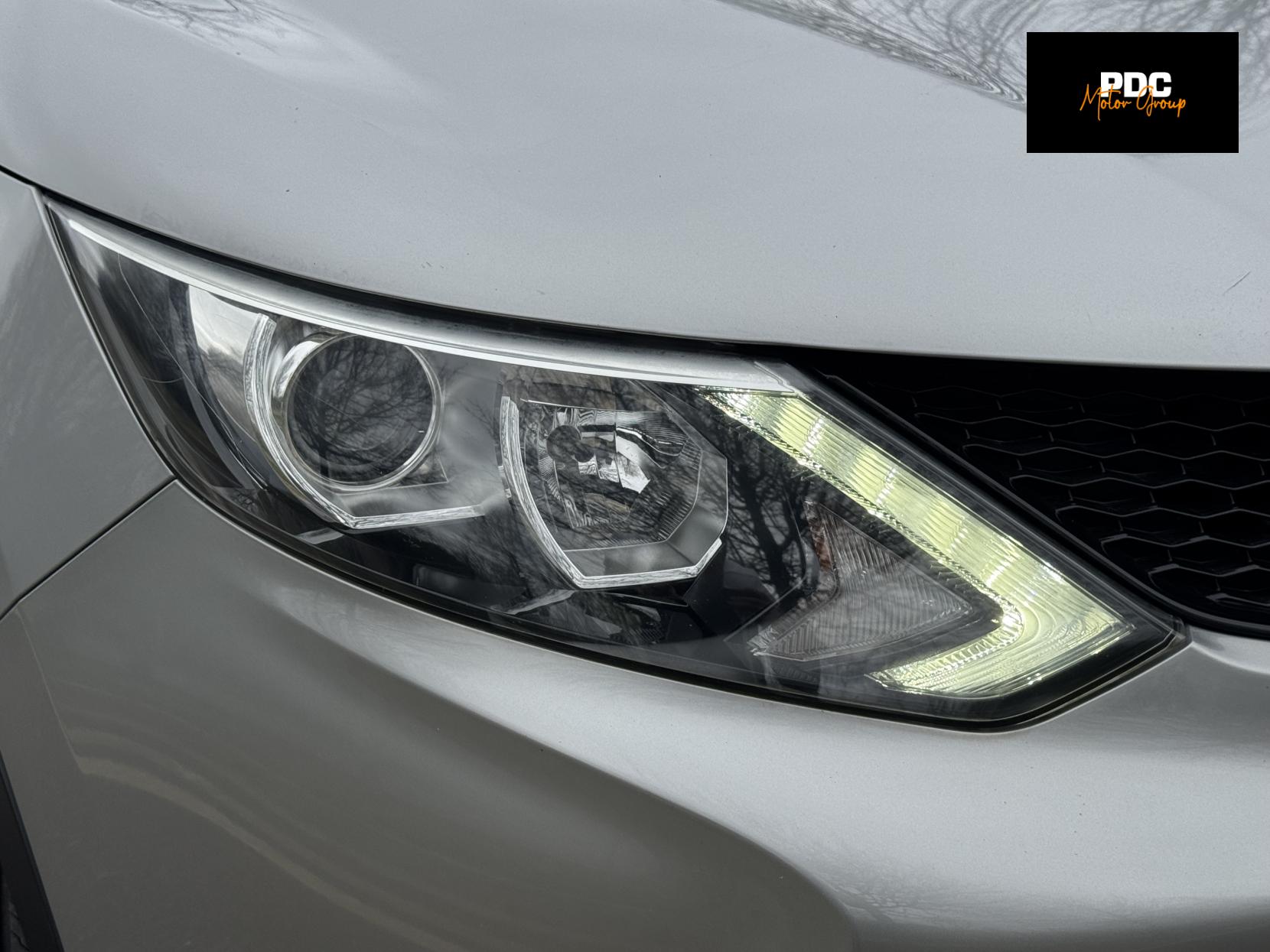 Nissan Qashqai 1.2 DIG-T N-Connecta SUV 5dr Petrol XTRON 2WD Euro 6 (s/s) (115 ps)