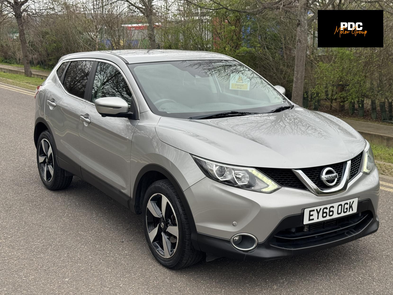 Nissan Qashqai 1.2 DIG-T N-Connecta SUV 5dr Petrol XTRON 2WD Euro 6 (s/s) (115 ps)