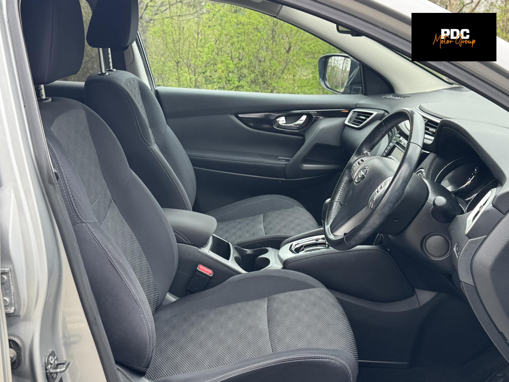 Nissan Qashqai 1.2 DIG-T N-Connecta SUV 5dr Petrol XTRON 2WD Euro 6 (s/s) (115 ps)