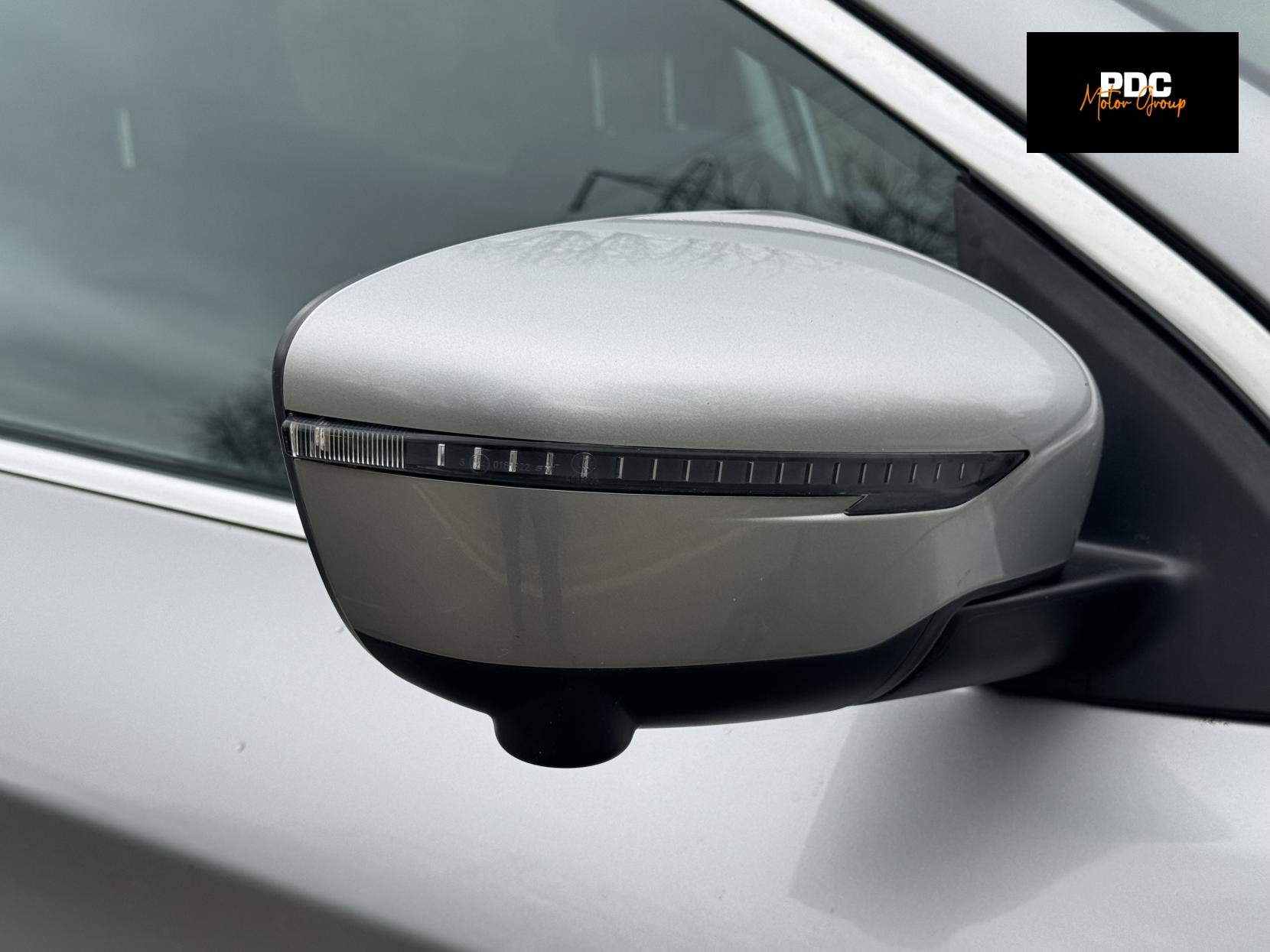 Nissan Qashqai 1.2 DIG-T N-Connecta SUV 5dr Petrol XTRON 2WD Euro 6 (s/s) (115 ps)