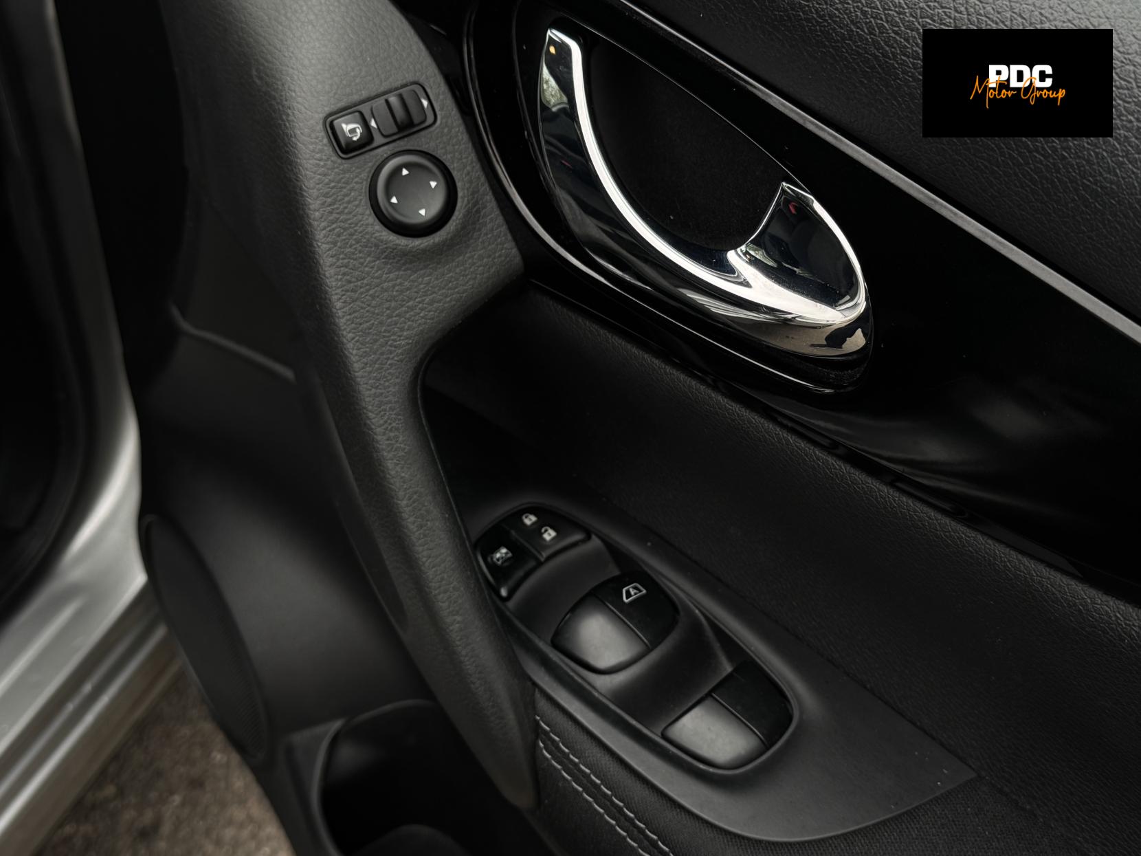 Nissan Qashqai 1.2 DIG-T N-Connecta SUV 5dr Petrol XTRON 2WD Euro 6 (s/s) (115 ps)