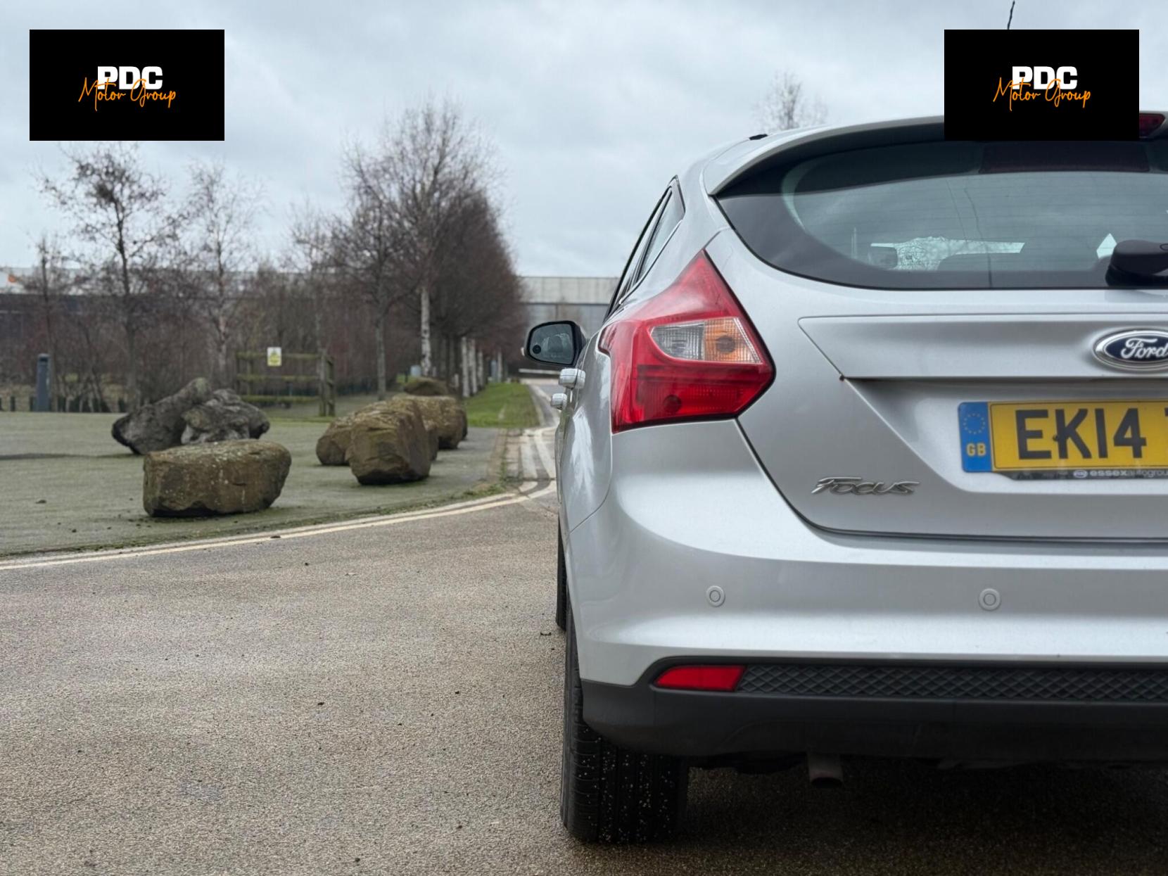 Ford Focus 1.0T EcoBoost Titanium Navigator Euro 5 (s/s) 5dr