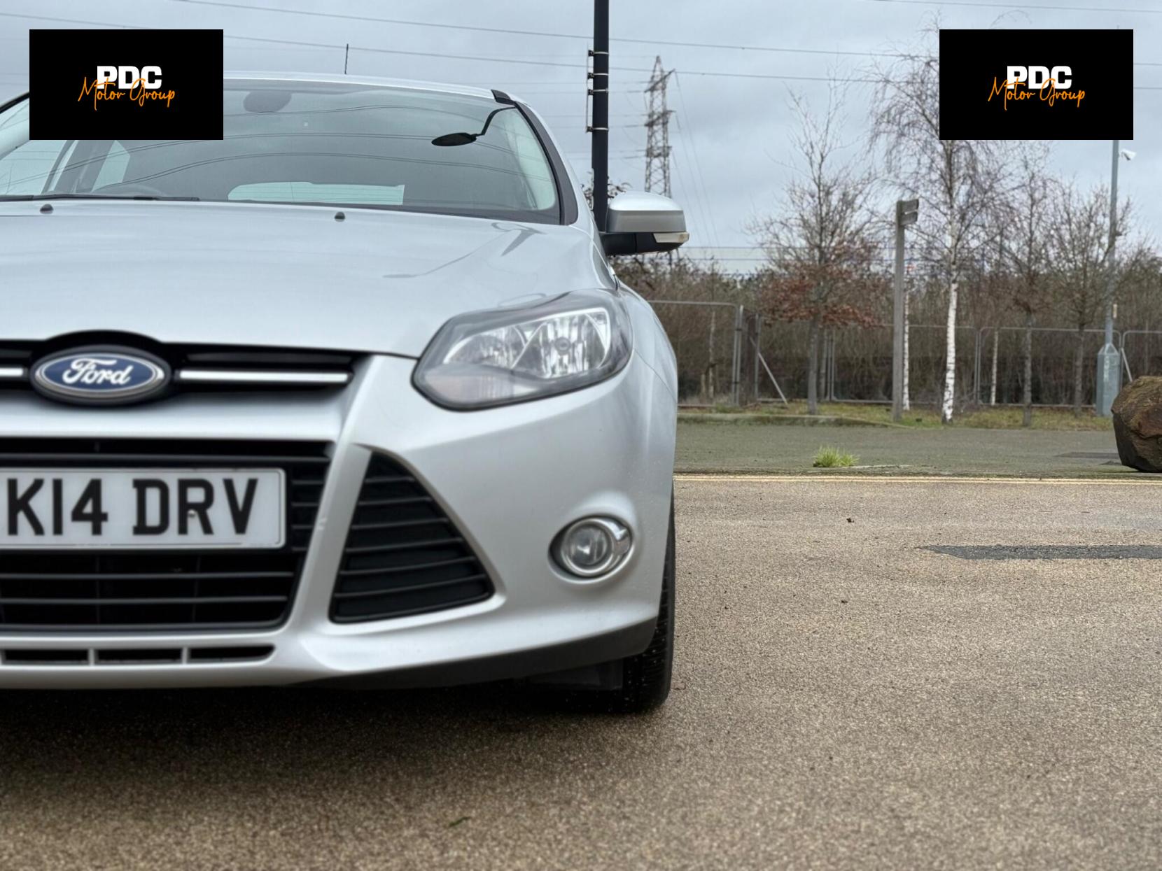 Ford Focus 1.0T EcoBoost Titanium Navigator Euro 5 (s/s) 5dr