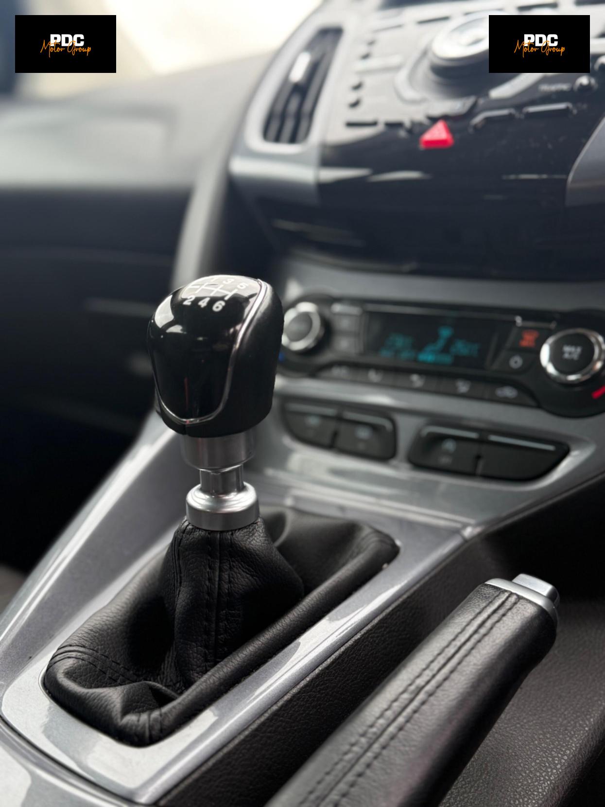 Ford Focus 1.0T EcoBoost Titanium Navigator Euro 5 (s/s) 5dr