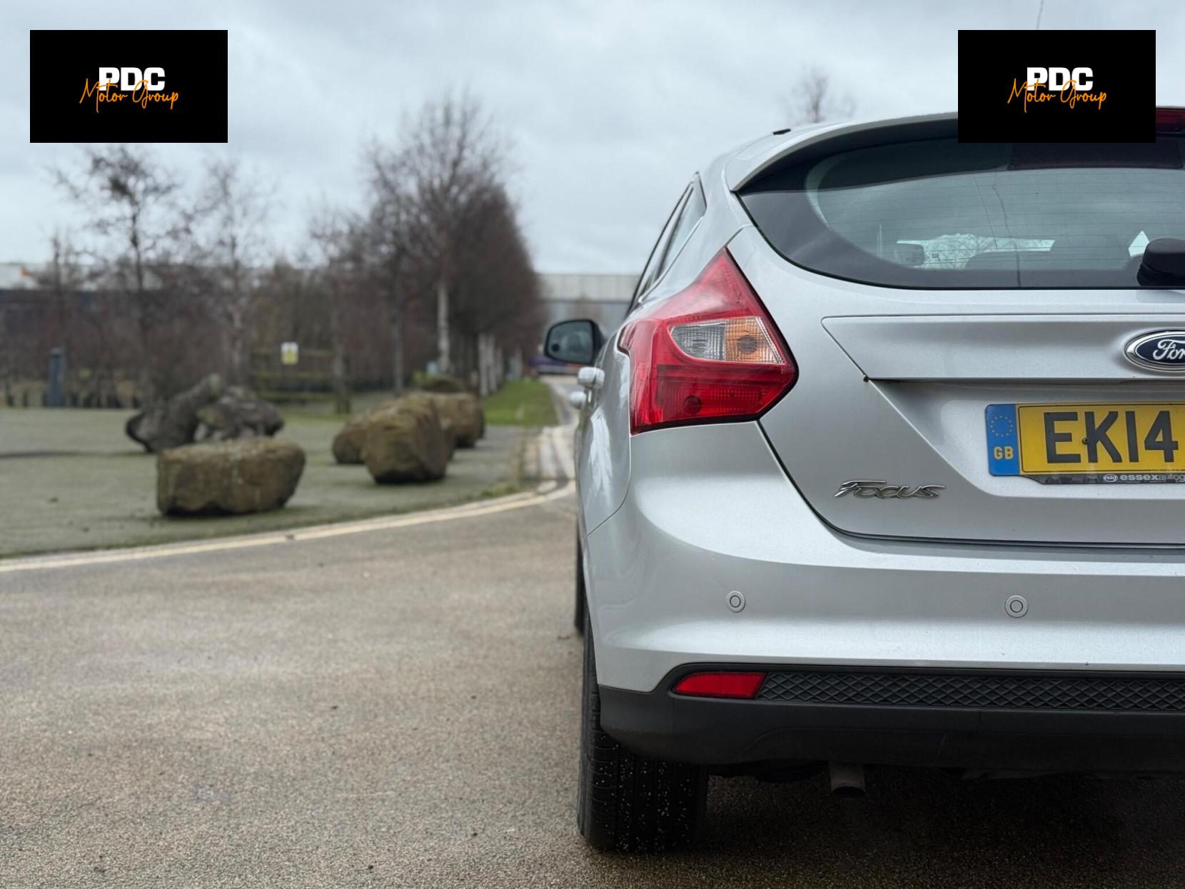 Ford Focus 1.0T EcoBoost Titanium Navigator Euro 5 (s/s) 5dr