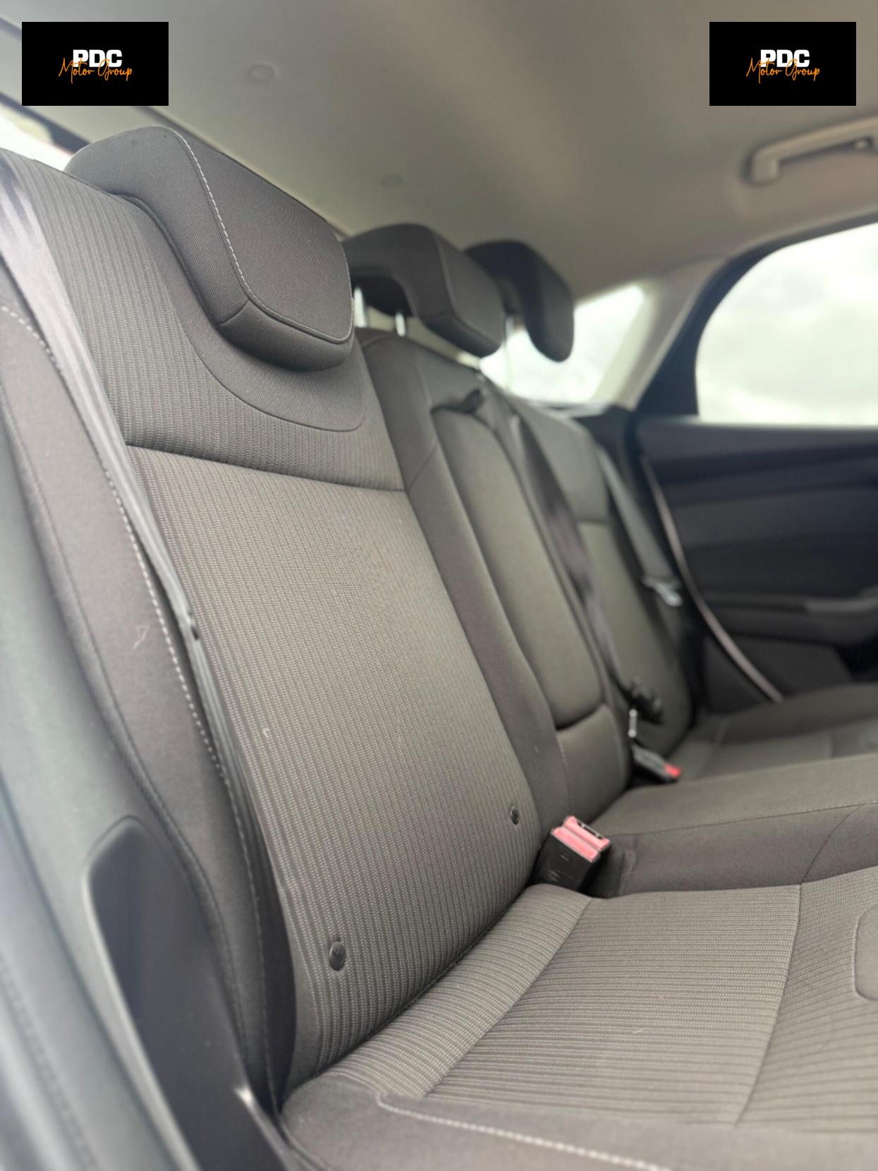 Ford Focus 1.0T EcoBoost Titanium Navigator Euro 5 (s/s) 5dr