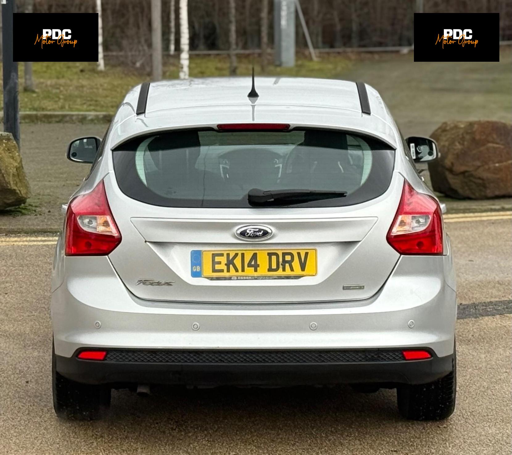 Ford Focus 1.0T EcoBoost Titanium Navigator Euro 5 (s/s) 5dr