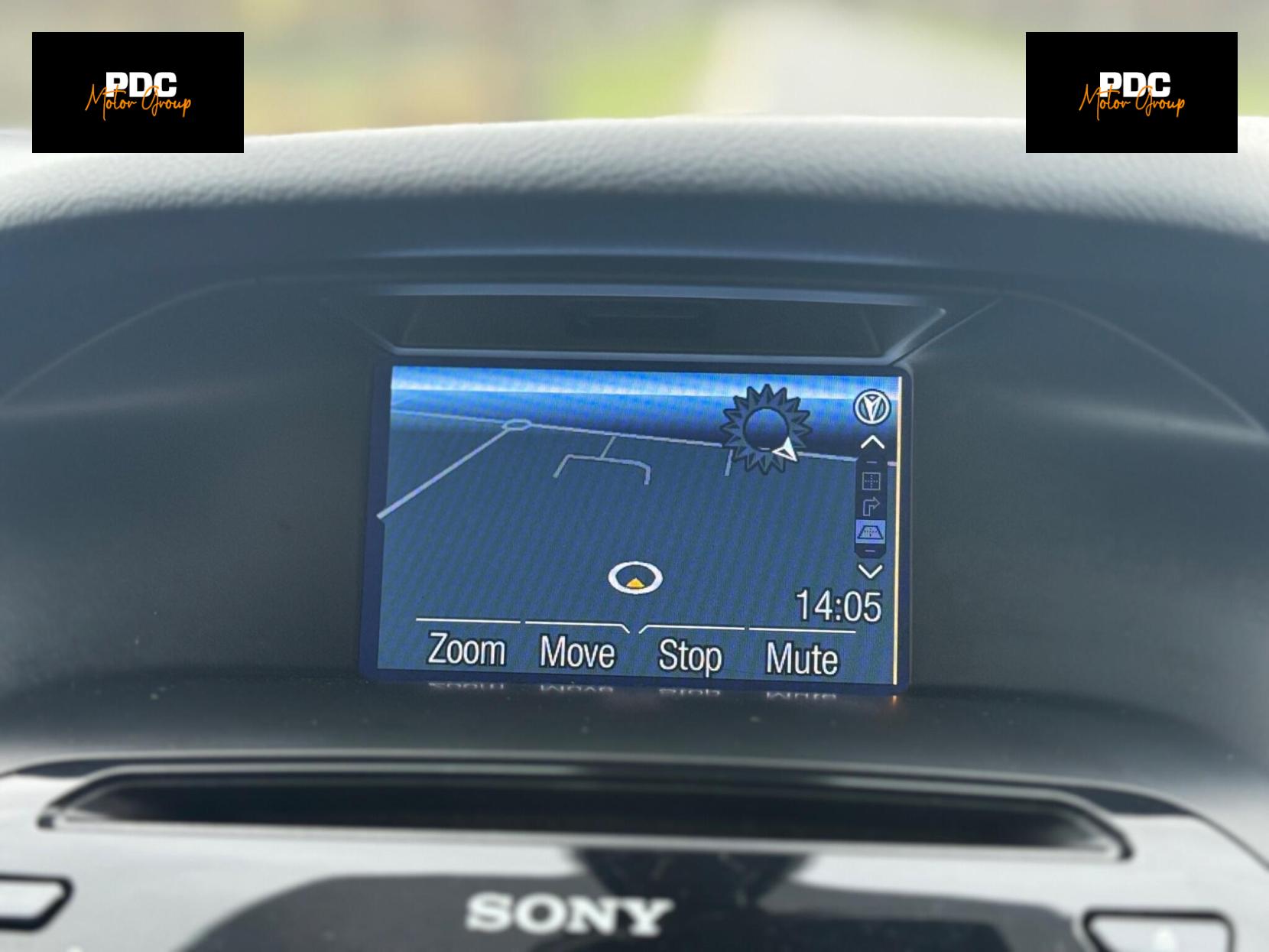 Ford Focus 1.0T EcoBoost Titanium Navigator Euro 5 (s/s) 5dr