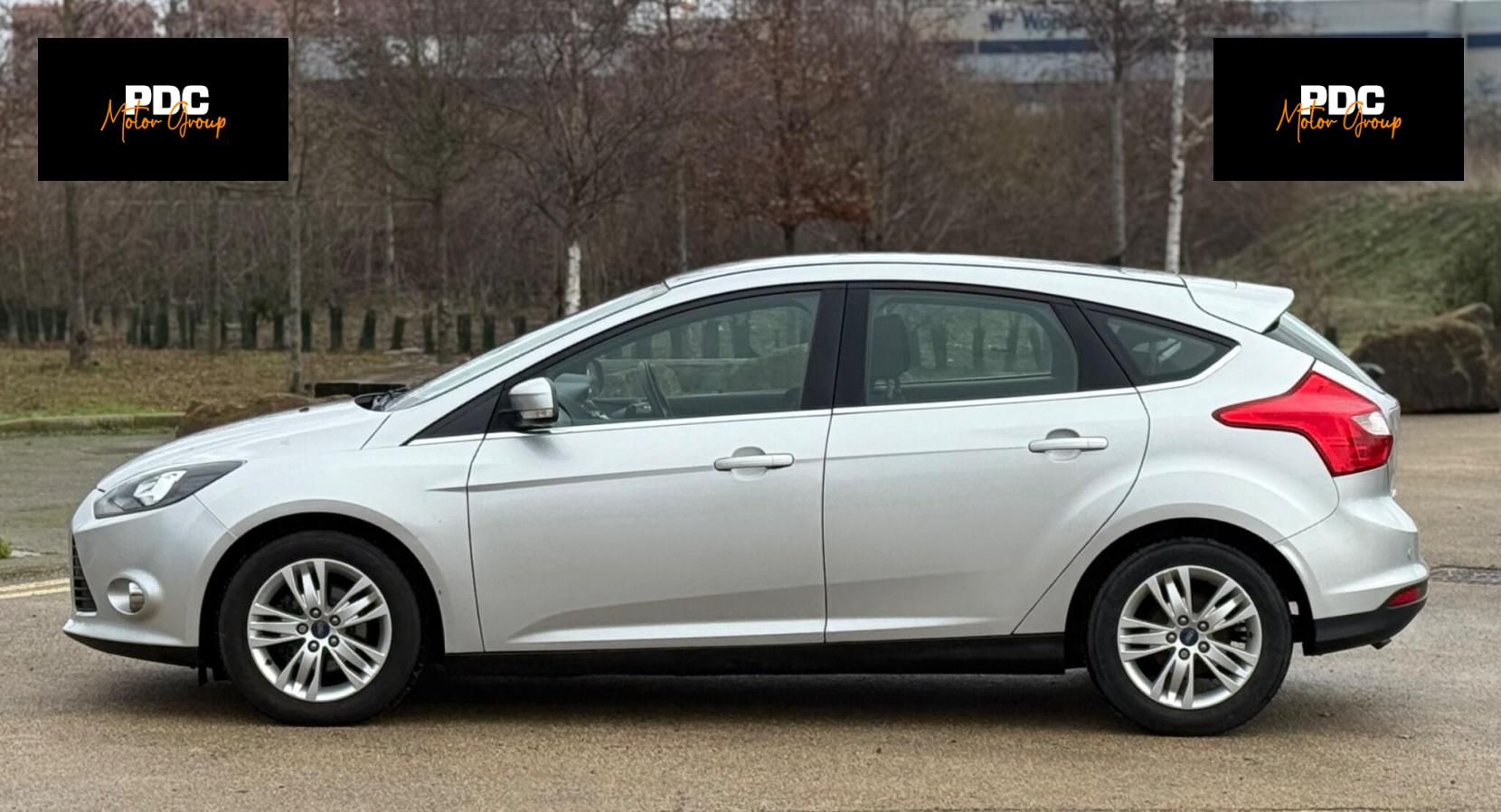 Ford Focus 1.0T EcoBoost Titanium Navigator Euro 5 (s/s) 5dr