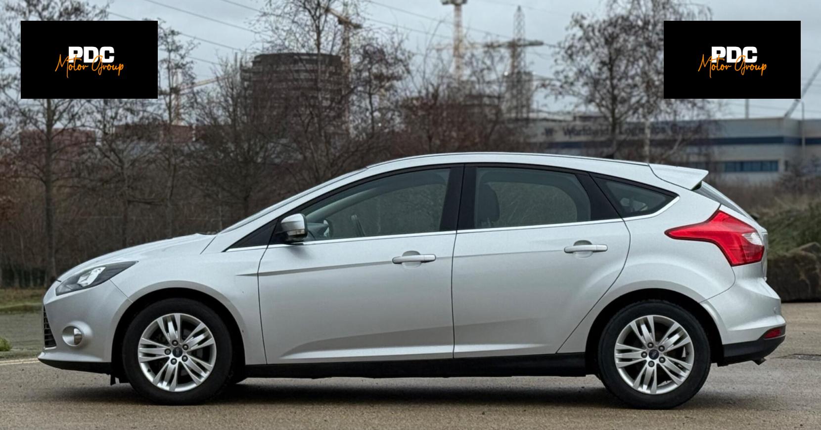 Ford Focus 1.0T EcoBoost Titanium Navigator Euro 5 (s/s) 5dr