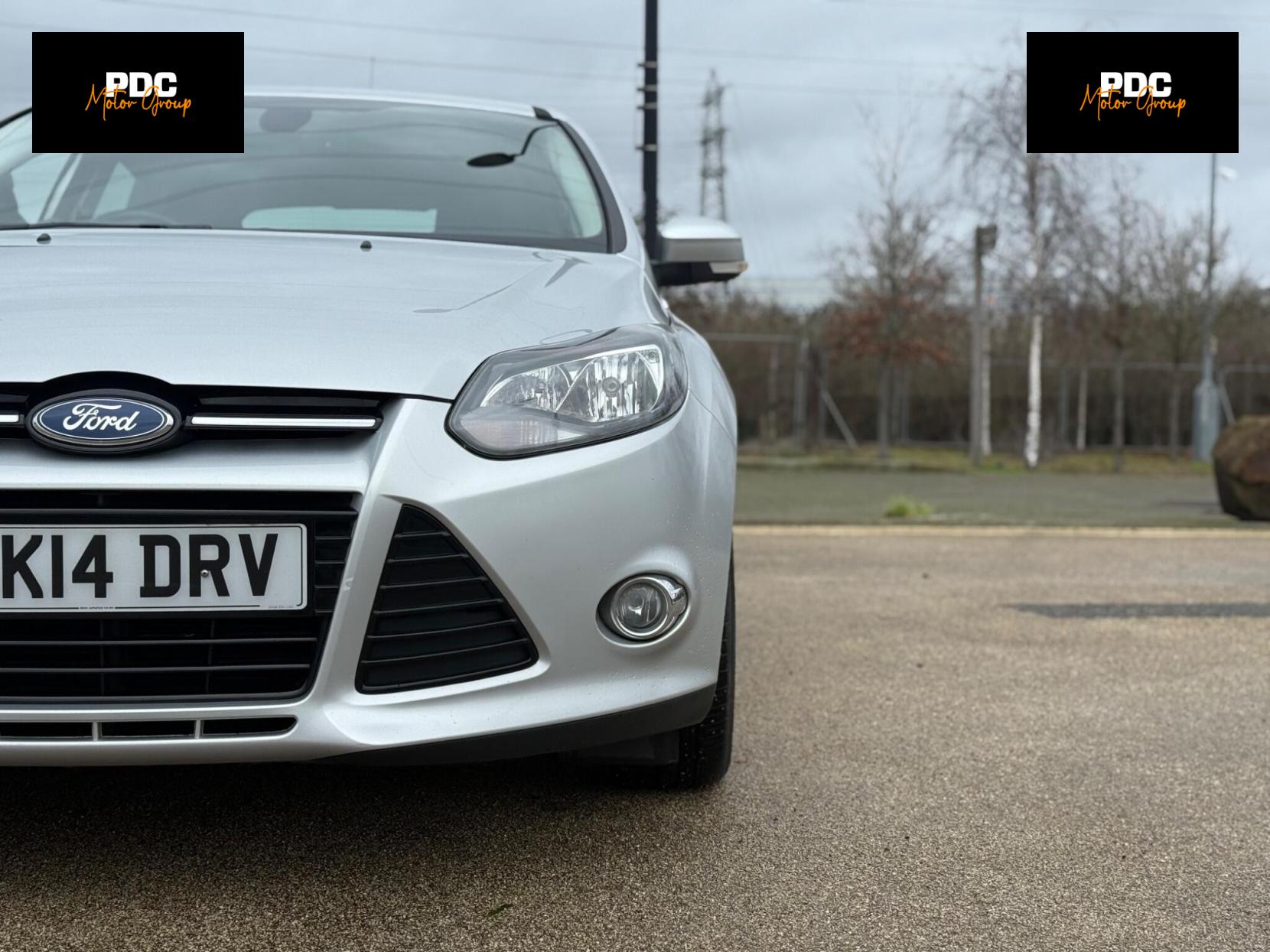 Ford Focus 1.0T EcoBoost Titanium Navigator Euro 5 (s/s) 5dr