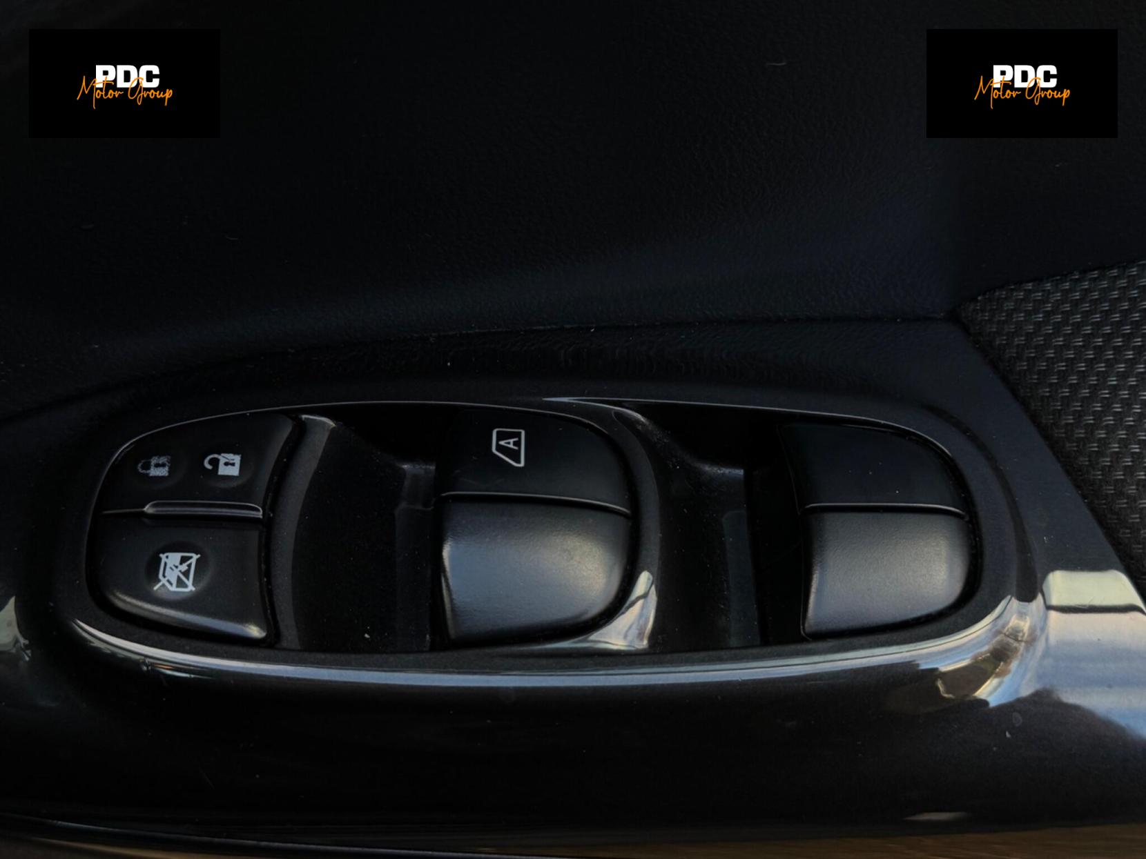 Nissan Juke 1.6 DIG-T N-Connecta XTRON 4WD Euro 6 5dr