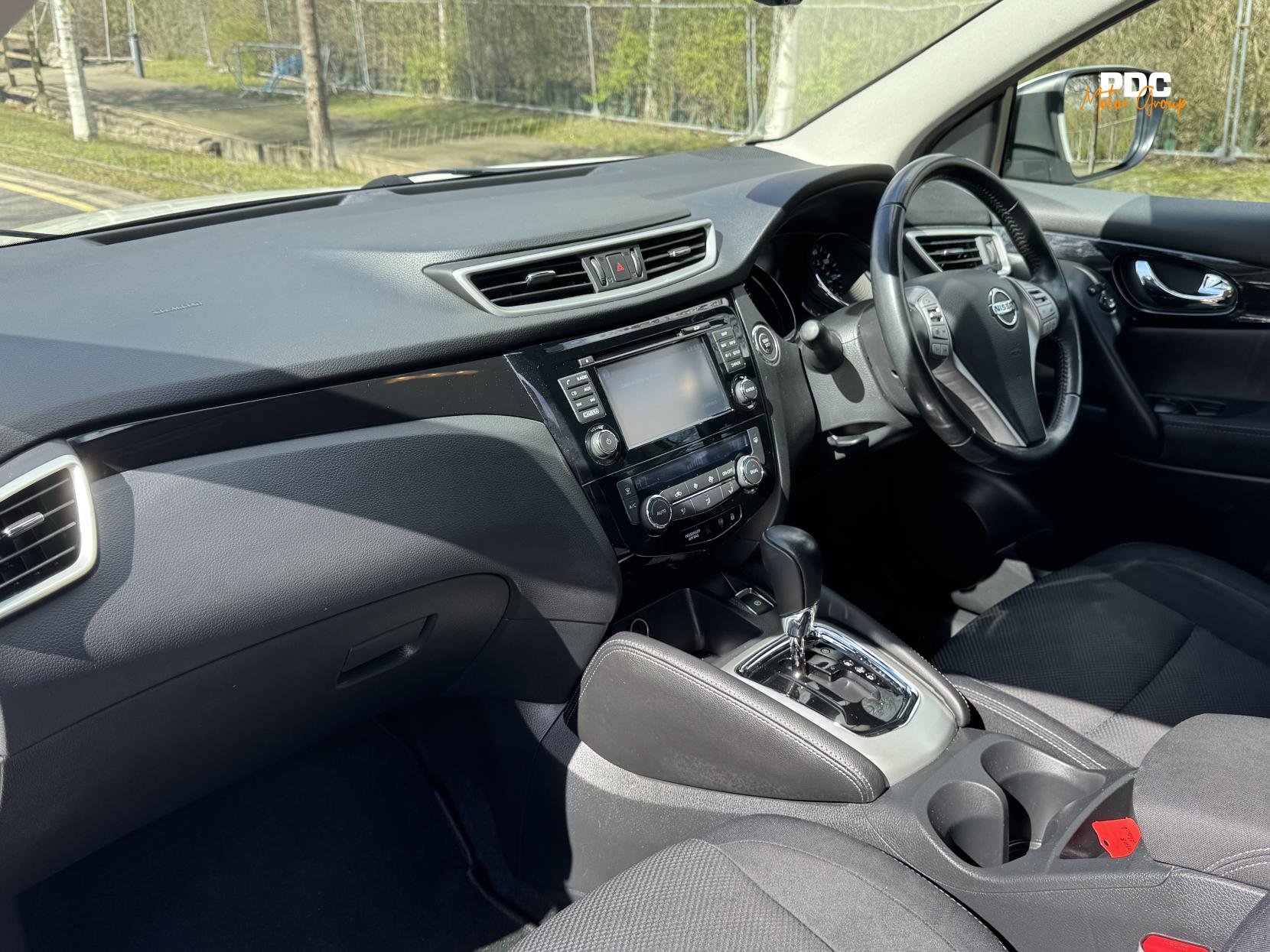 Nissan Qashqai 1.2 DIG-T n-tec SUV 5dr Petrol XTRON 2WD Euro 6 (s/s) (115 ps)