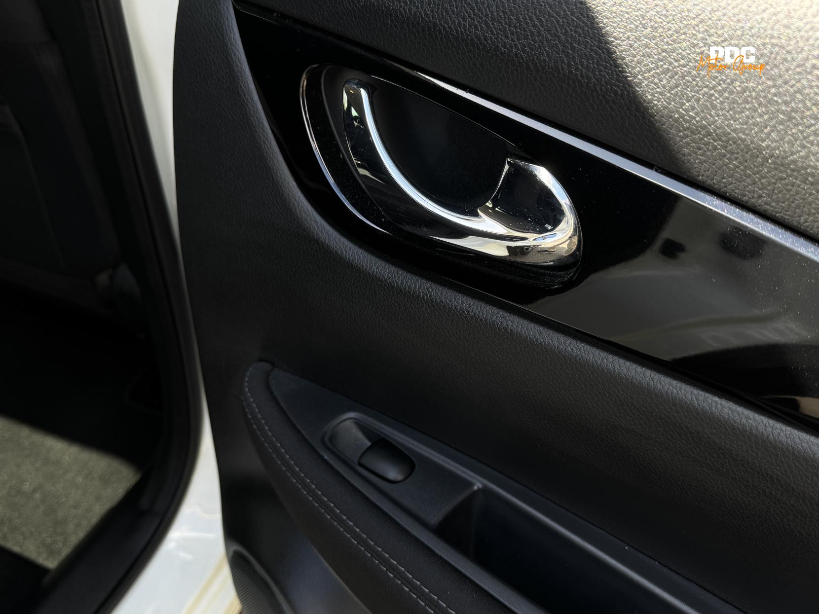 Nissan Qashqai 1.2 DIG-T n-tec SUV 5dr Petrol XTRON 2WD Euro 6 (s/s) (115 ps)