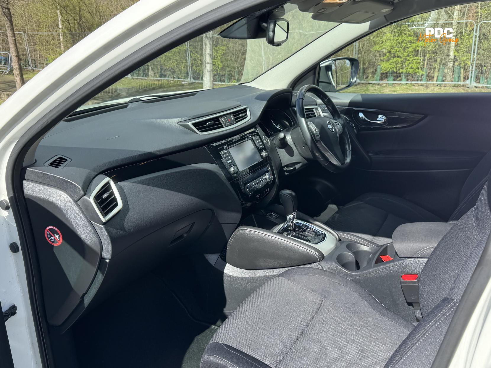 Nissan Qashqai 1.2 DIG-T n-tec SUV 5dr Petrol XTRON 2WD Euro 6 (s/s) (115 ps)