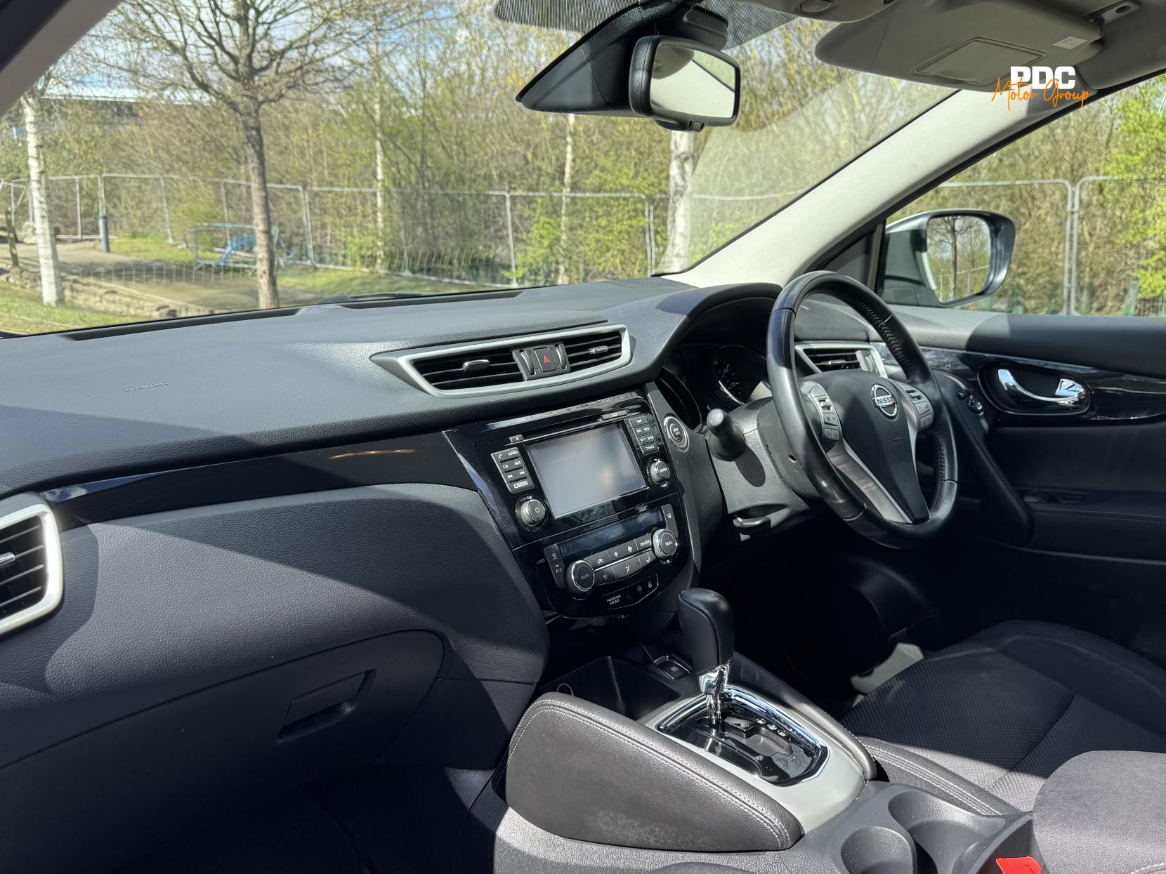 Nissan Qashqai 1.2 DIG-T n-tec SUV 5dr Petrol XTRON 2WD Euro 6 (s/s) (115 ps)
