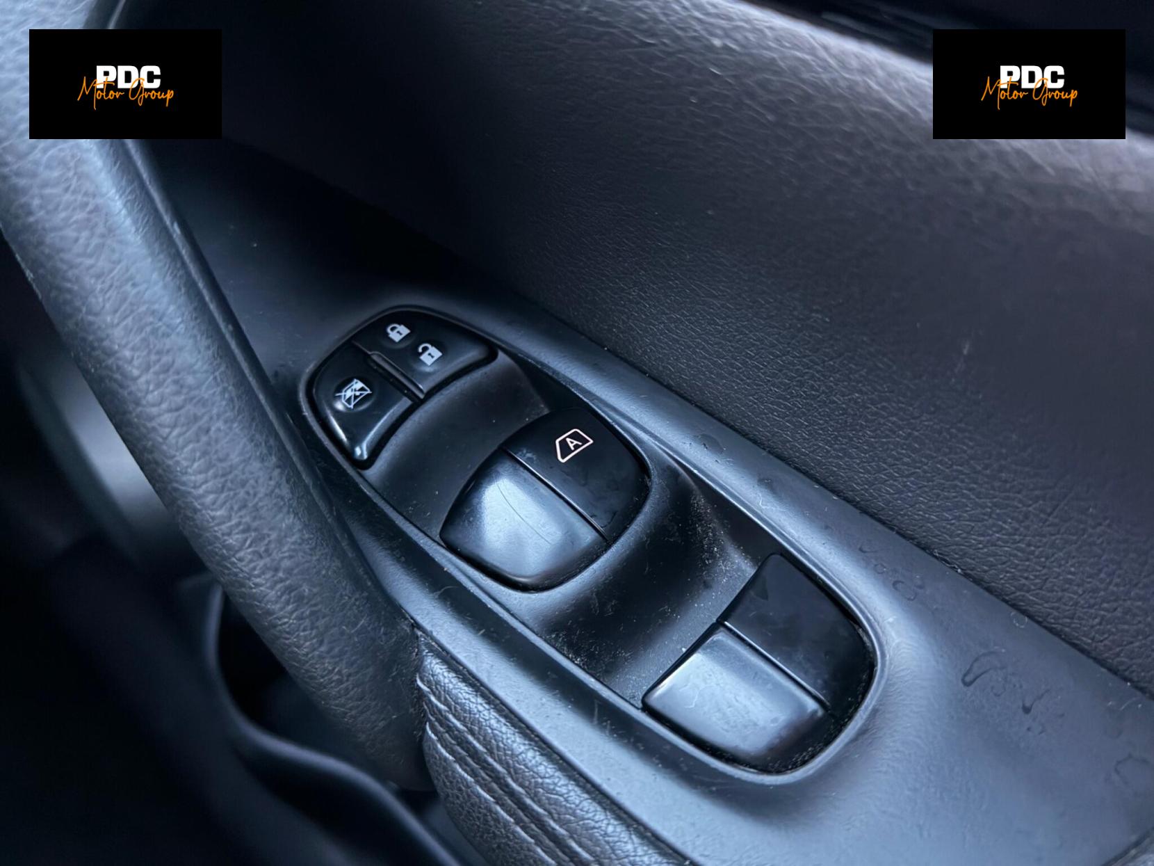 Nissan Qashqai 1.2 DIG-T Tekna XTRON 2WD Euro 6 (s/s) 5dr