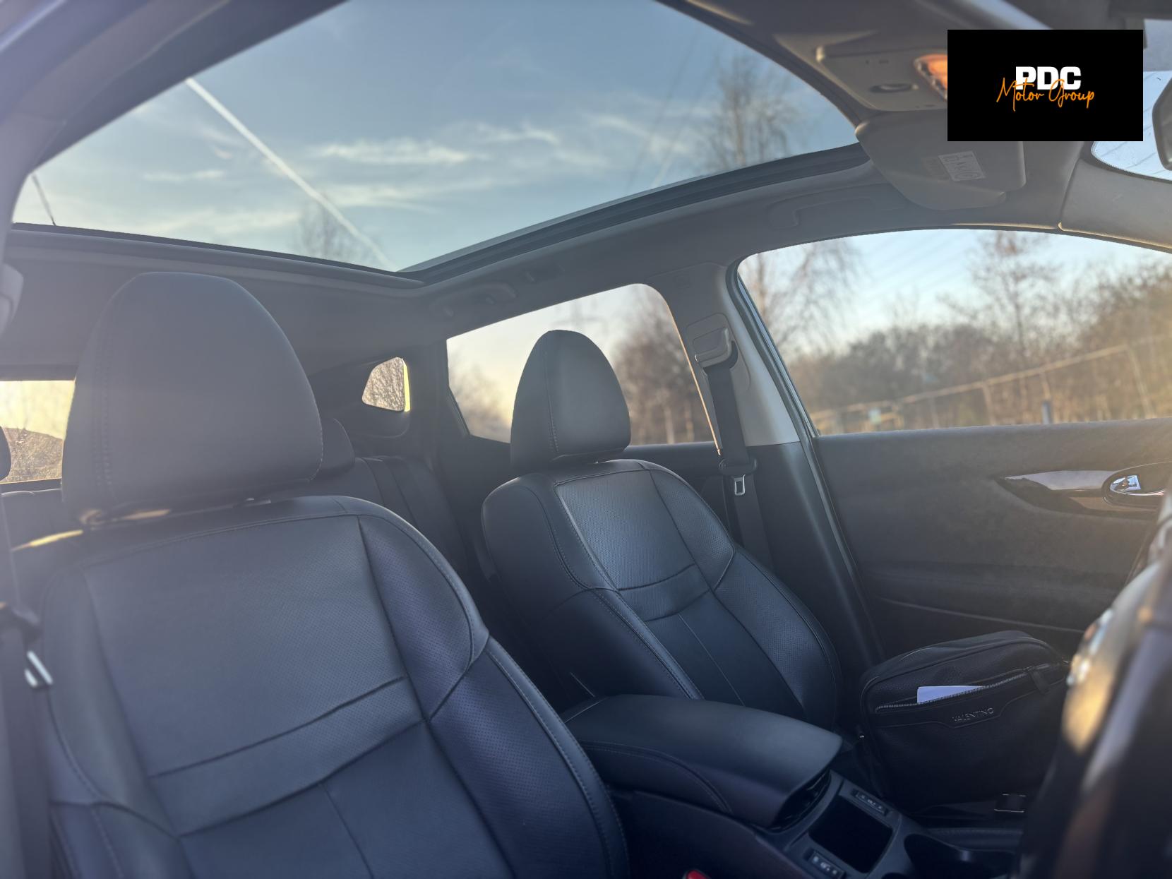 Nissan Qashqai 1.6 dCi Tekna SUV 5dr Diesel XTRON 2WD Euro 6 (s/s) (130 ps)