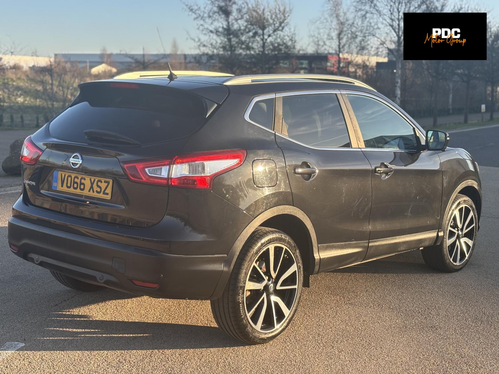 Nissan Qashqai 1.6 dCi Tekna SUV 5dr Diesel XTRON 2WD Euro 6 (s/s) (130 ps)