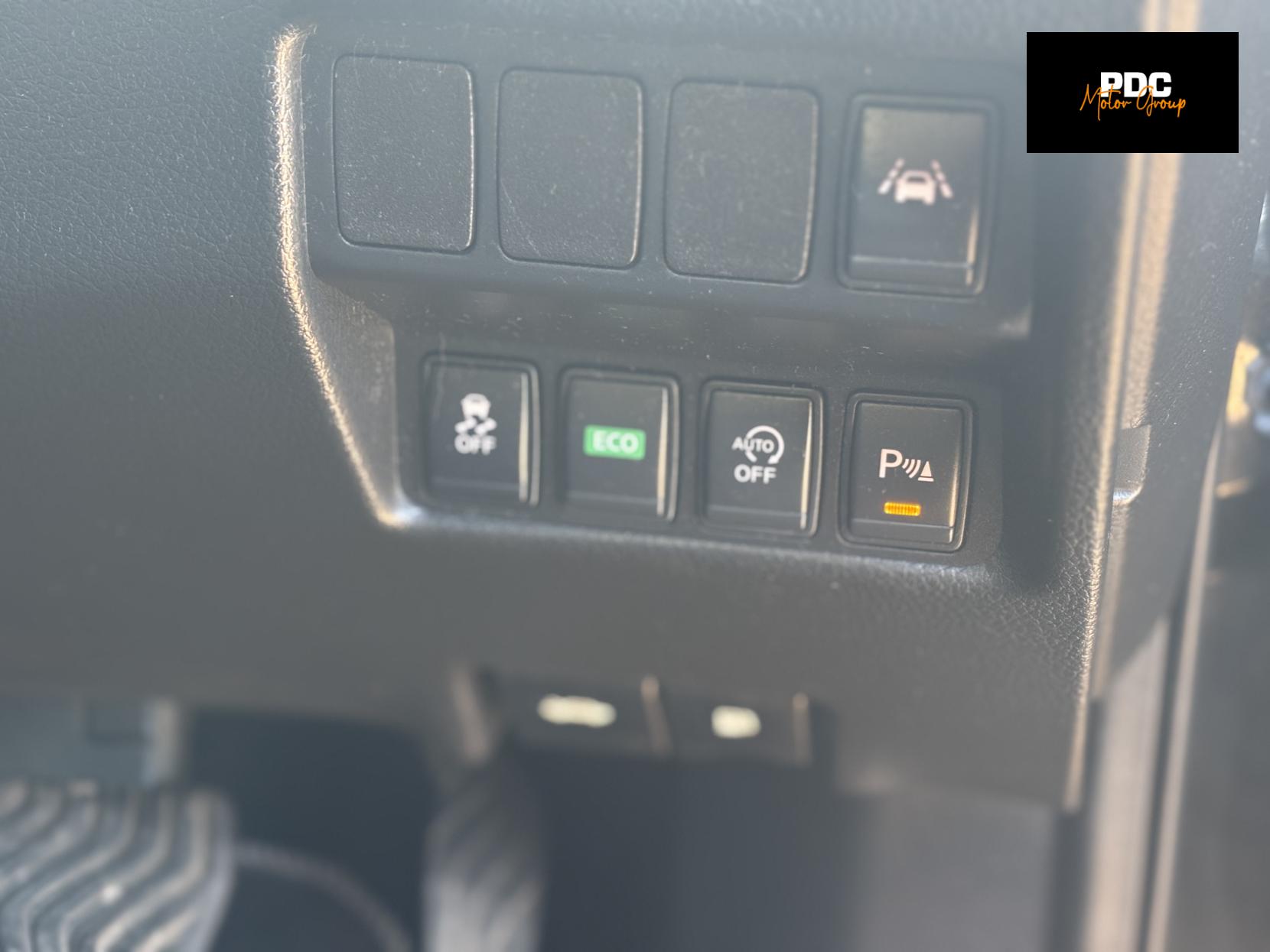 Nissan Qashqai 1.6 dCi Tekna SUV 5dr Diesel XTRON 2WD Euro 6 (s/s) (130 ps)