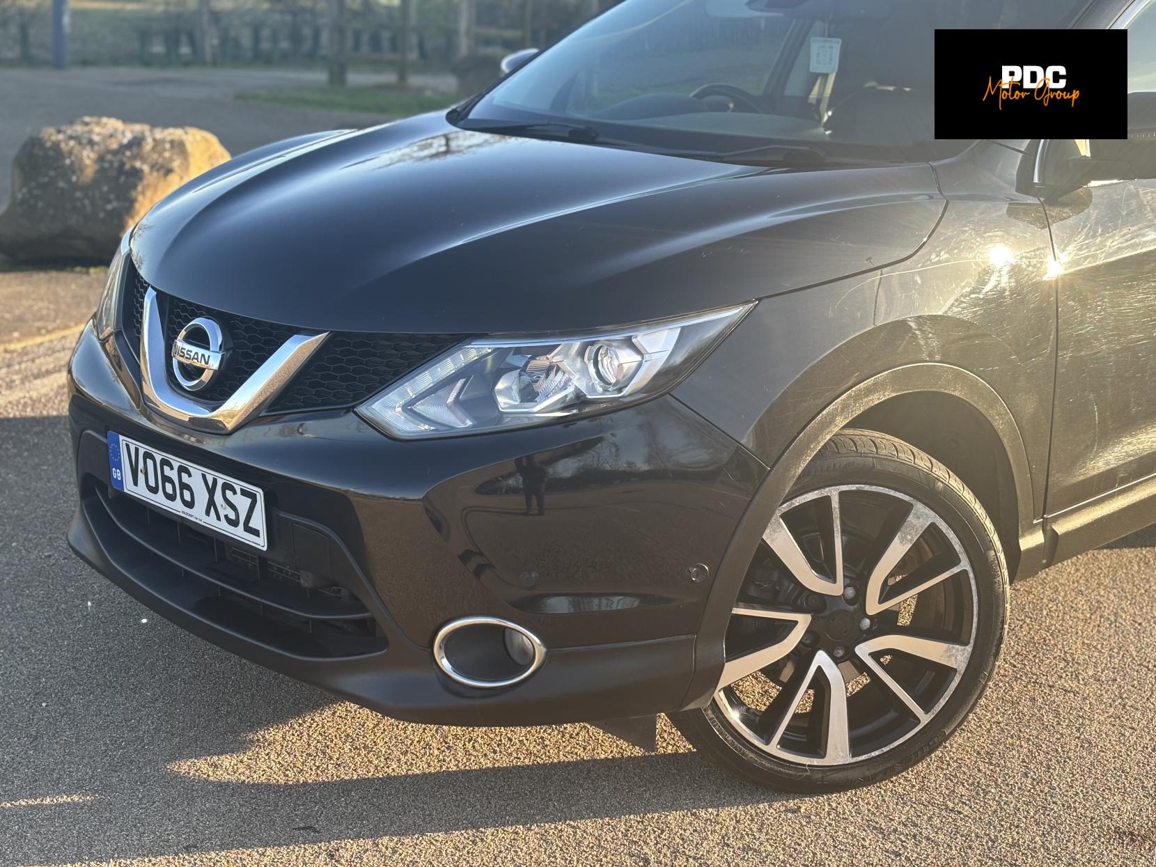 Nissan Qashqai 1.6 dCi Tekna SUV 5dr Diesel XTRON 2WD Euro 6 (s/s) (130 ps)