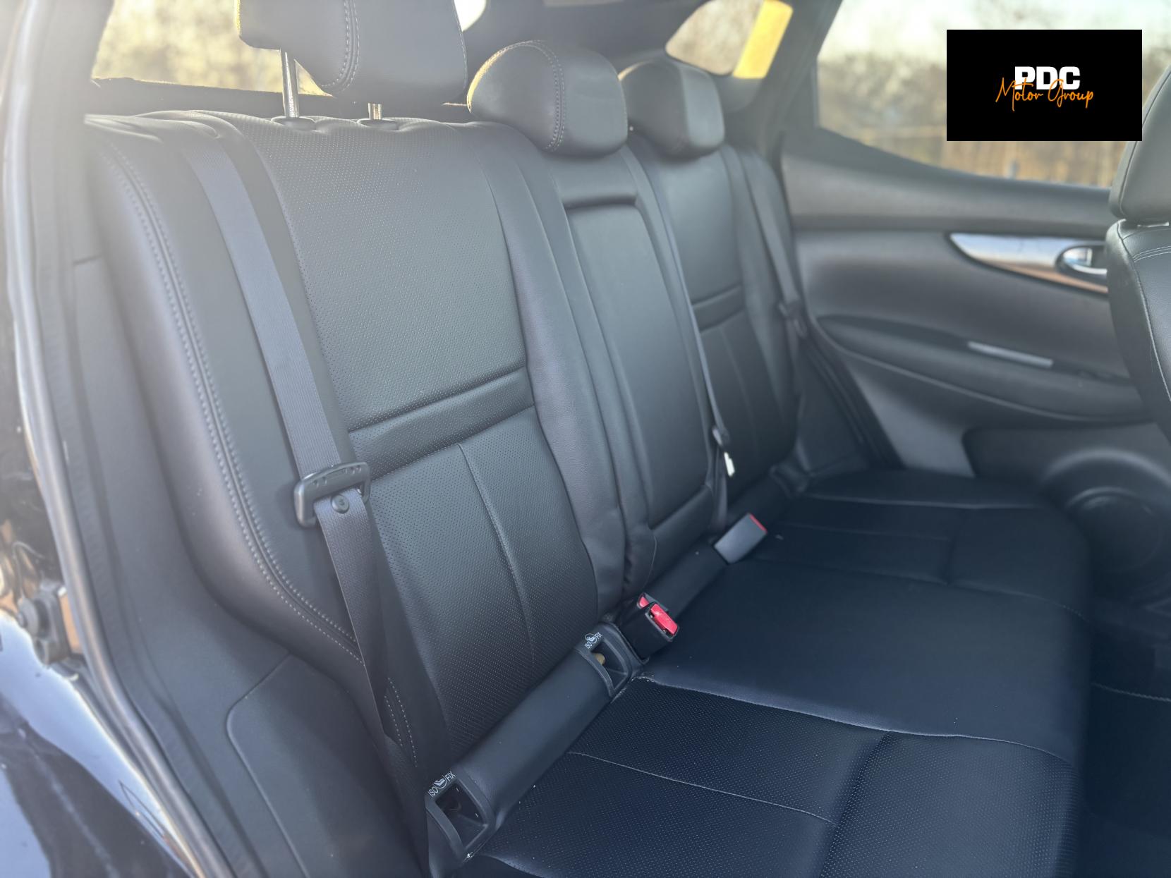 Nissan Qashqai 1.6 dCi Tekna SUV 5dr Diesel XTRON 2WD Euro 6 (s/s) (130 ps)