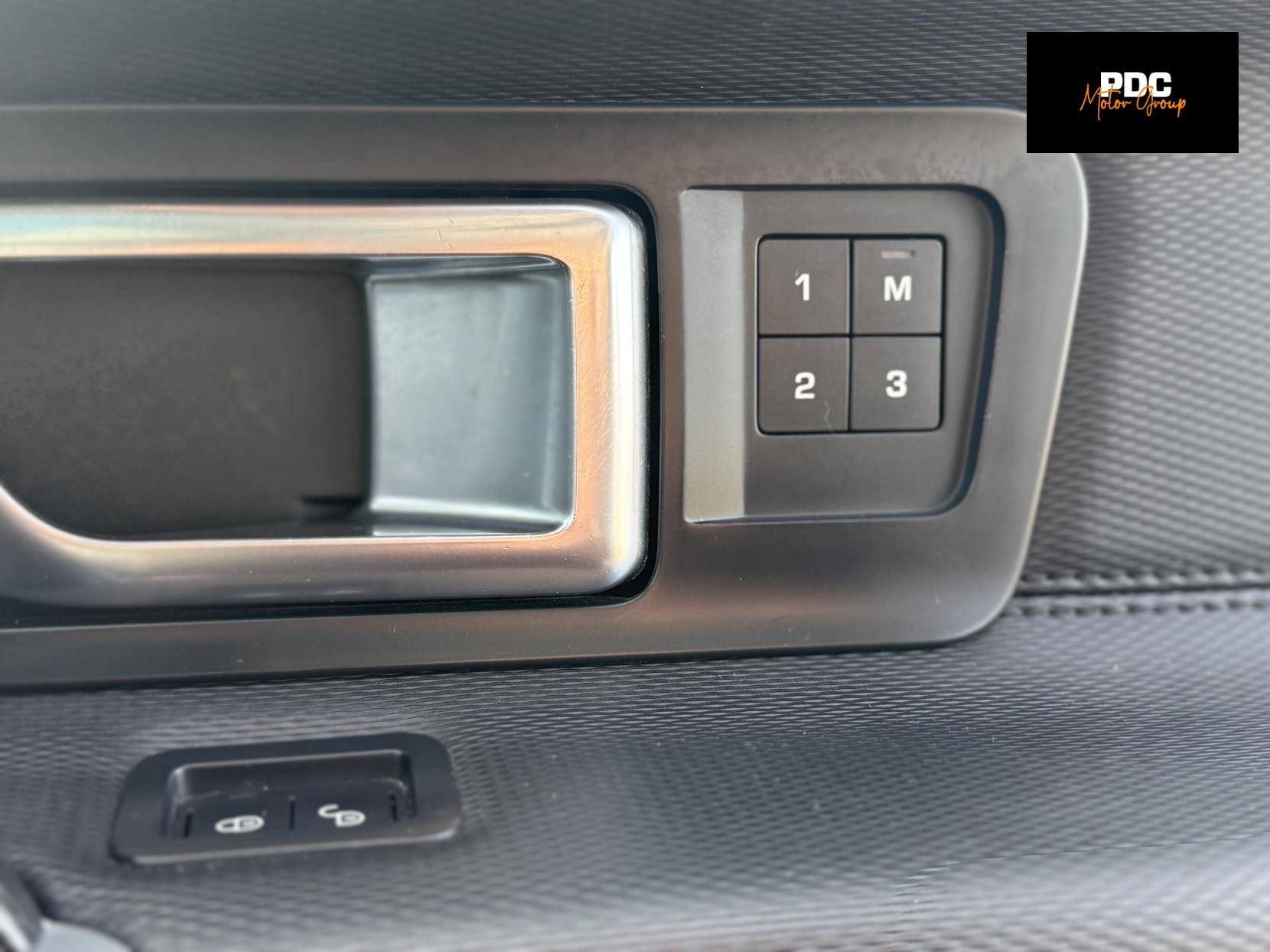 Land Rover Discovery Sport 2.0 SD4 HSE Dynamic Lux SUV 5dr Diesel Auto 4WD Euro 6 (s/s) (240 ps)