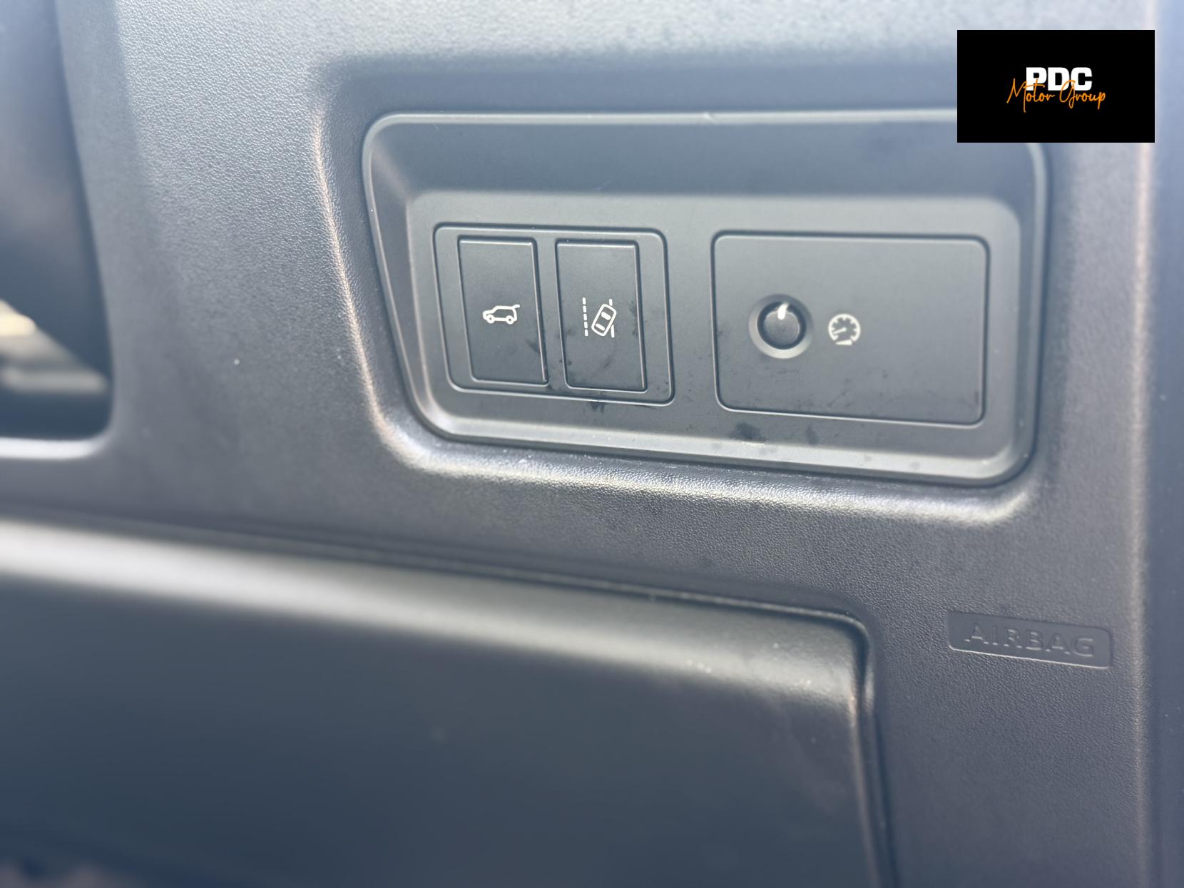 Land Rover Discovery Sport 2.0 SD4 HSE Dynamic Lux SUV 5dr Diesel Auto 4WD Euro 6 (s/s) (240 ps)