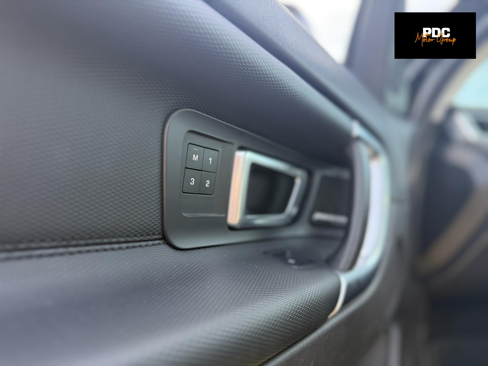 Land Rover Discovery Sport 2.0 SD4 HSE Dynamic Lux SUV 5dr Diesel Auto 4WD Euro 6 (s/s) (240 ps)