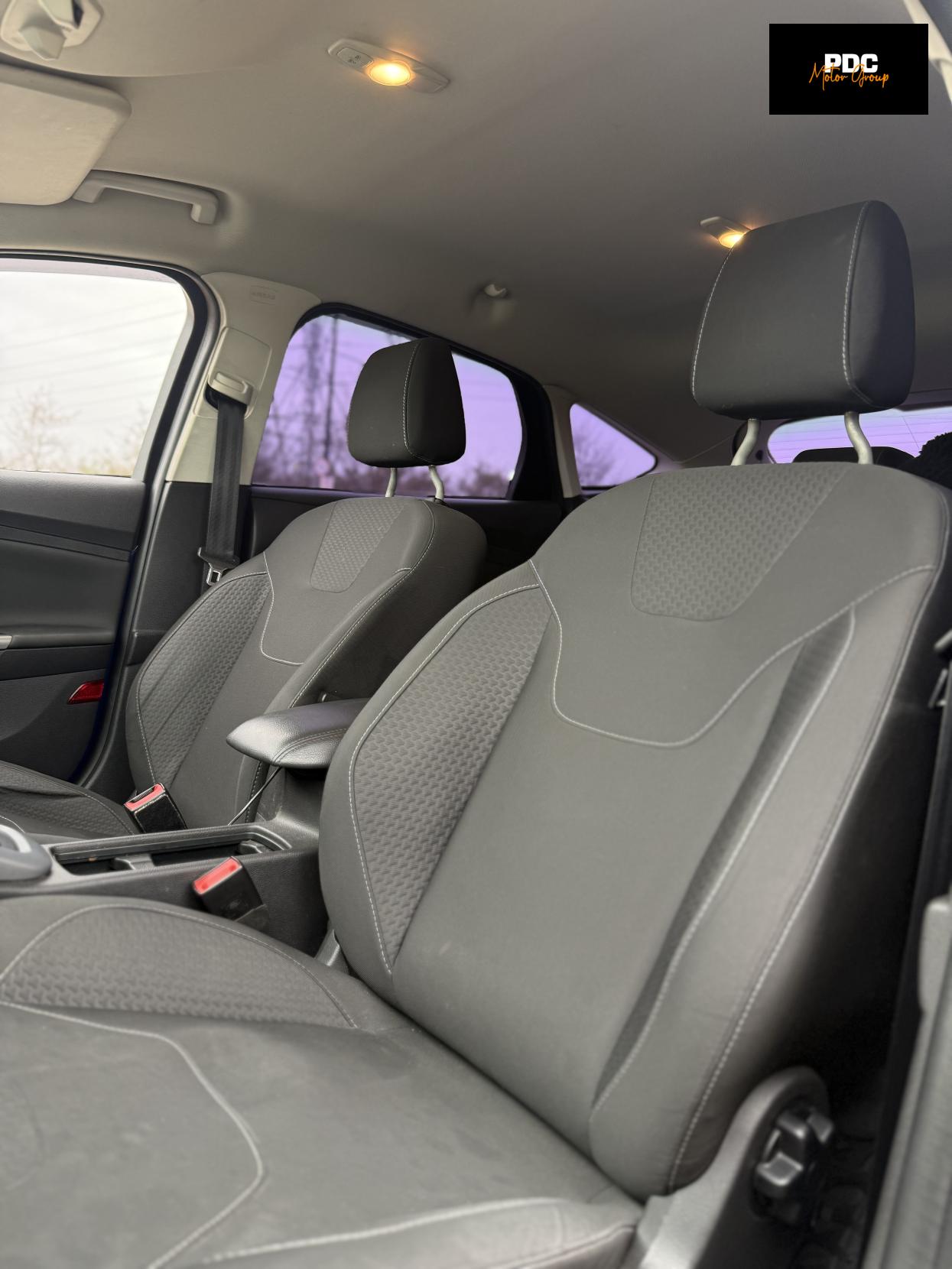 Ford Focus 1.6 Zetec Hatchback 5dr Petrol Powershift Euro 6 (125 ps)