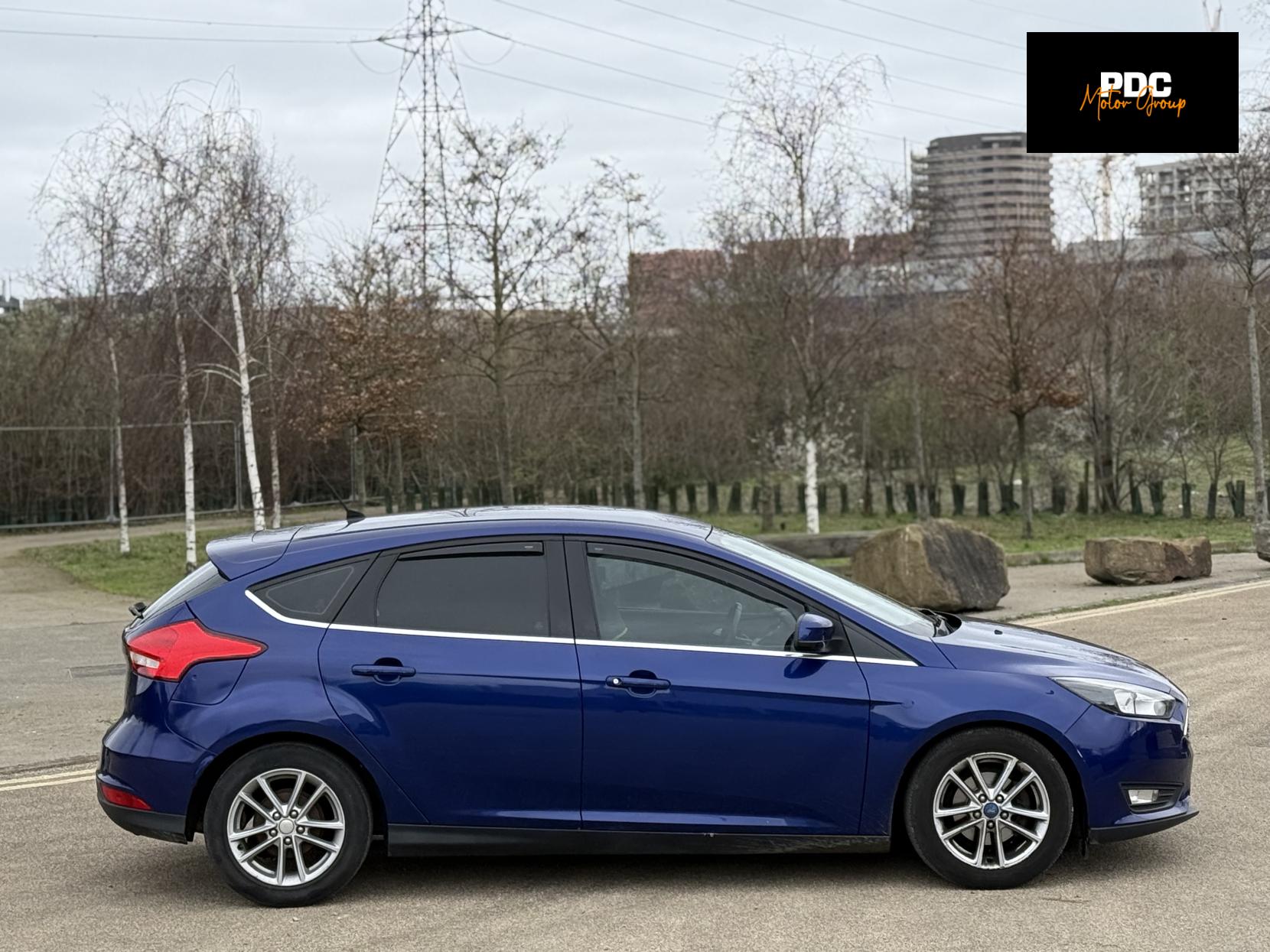 Ford Focus 1.6 Zetec Hatchback 5dr Petrol Powershift Euro 6 (125 ps)