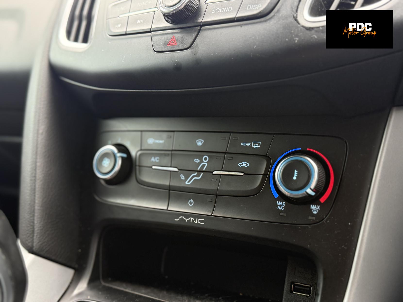 Ford Focus 1.6 Zetec Hatchback 5dr Petrol Powershift Euro 6 (125 ps)