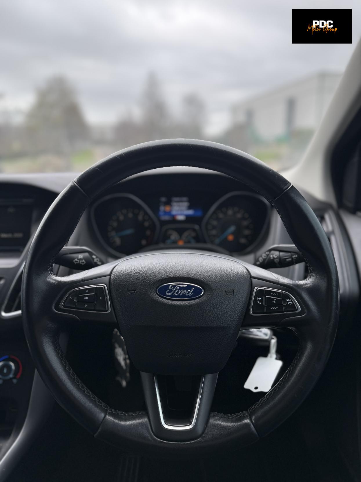 Ford Focus 1.6 Zetec Hatchback 5dr Petrol Powershift Euro 6 (125 ps)