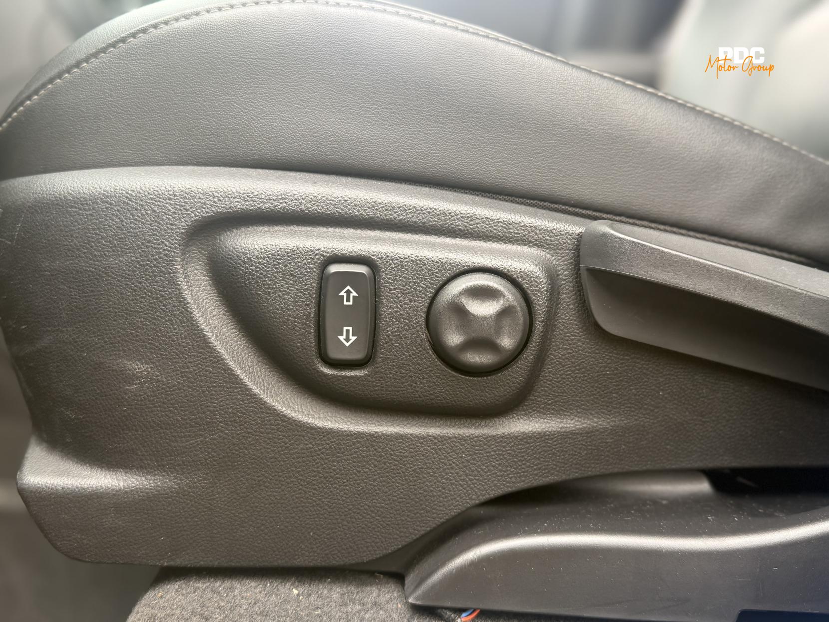 Vauxhall Mokka 1.4i Turbo SE SUV 5dr Petrol Auto 2WD Euro 6 (140 ps)