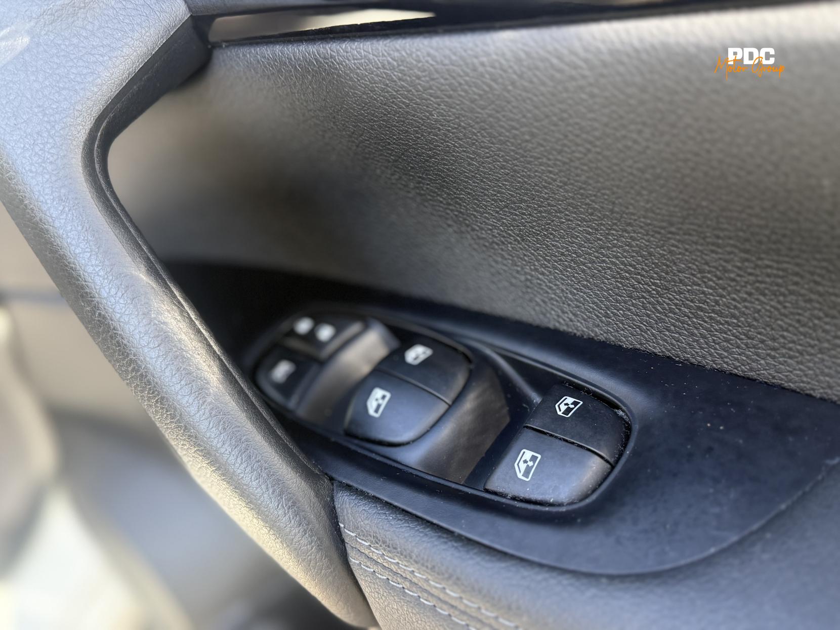 Nissan Qashqai 1.3 DIG-T Acenta Premium SUV 5dr Petrol DCT Auto Euro 6 (s/s) (160 ps)