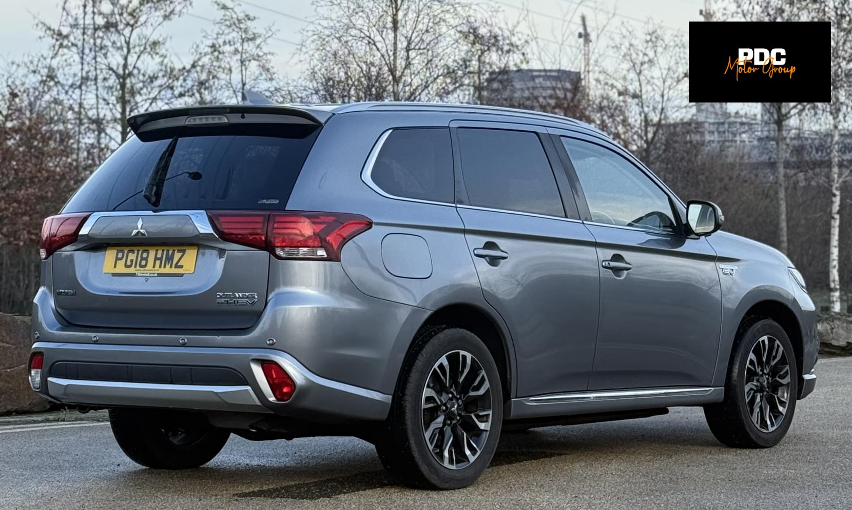Mitsubishi Outlander 2.0h 12kWh 5hs SUV 5dr Petrol Plug-in Hybrid CVT 4WD Euro 6 (s/s) (200 ps)