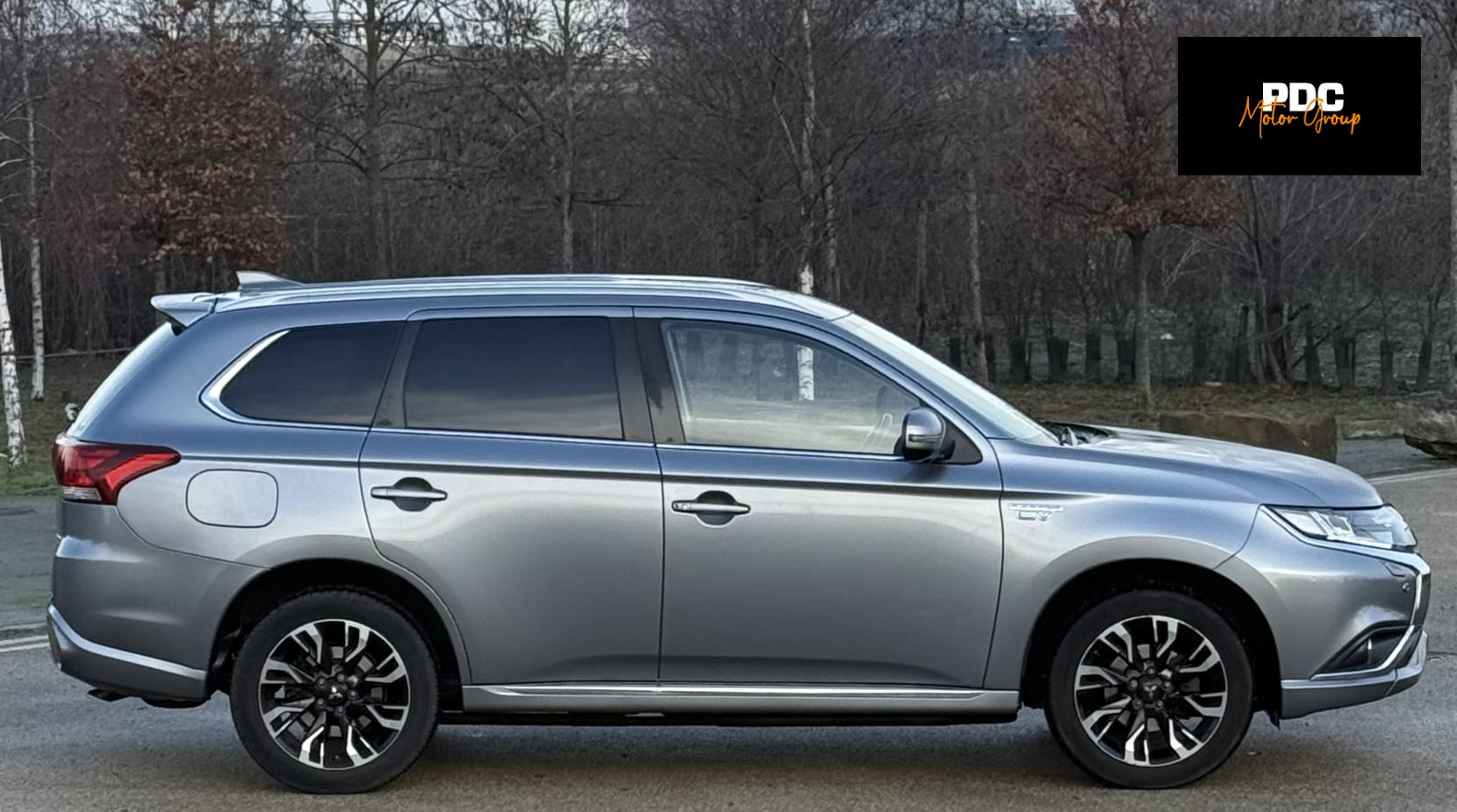 Mitsubishi Outlander 2.0h 12kWh 5hs SUV 5dr Petrol Plug-in Hybrid CVT 4WD Euro 6 (s/s) (200 ps)