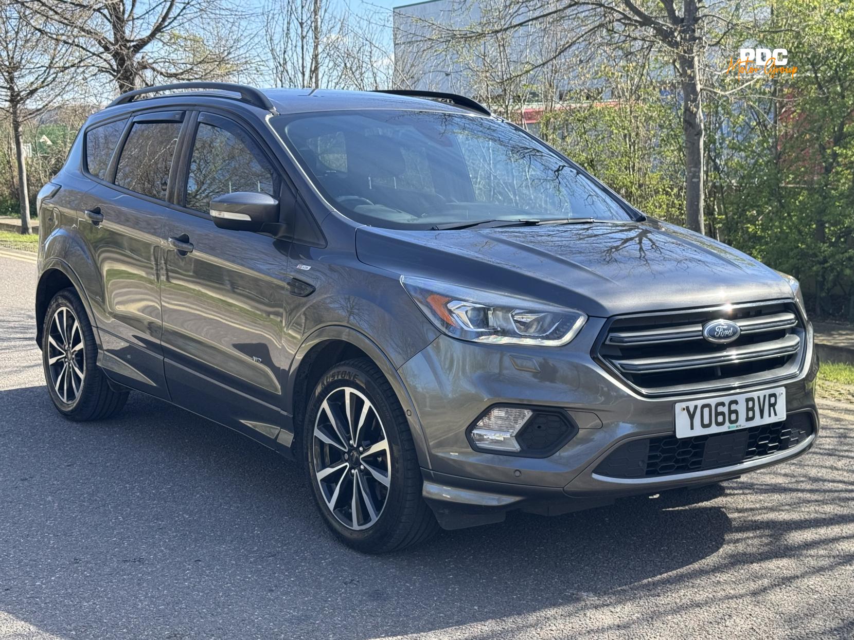 Ford Kuga 2.0 TDCi ST-Line SUV 5dr Diesel Powershift AWD Euro 6 (s/s) (180 ps)